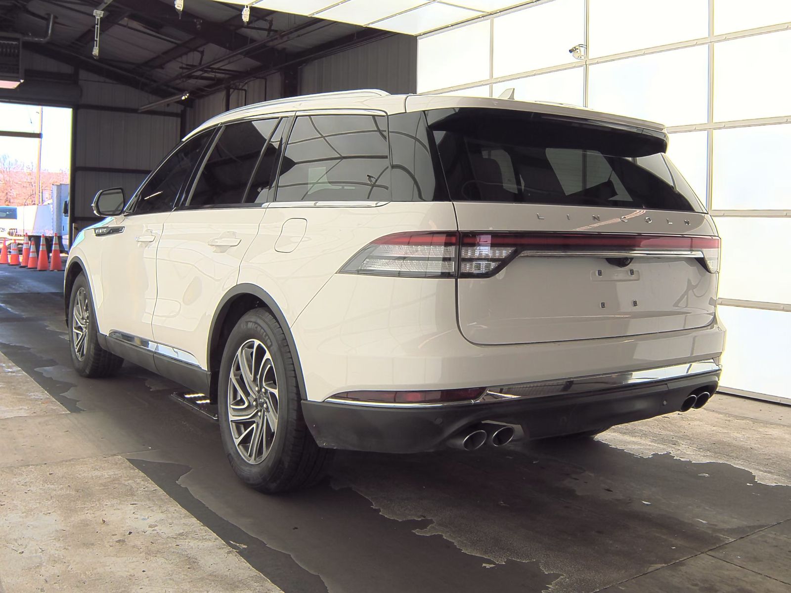 2021 Lincoln Aviator Standard RWD