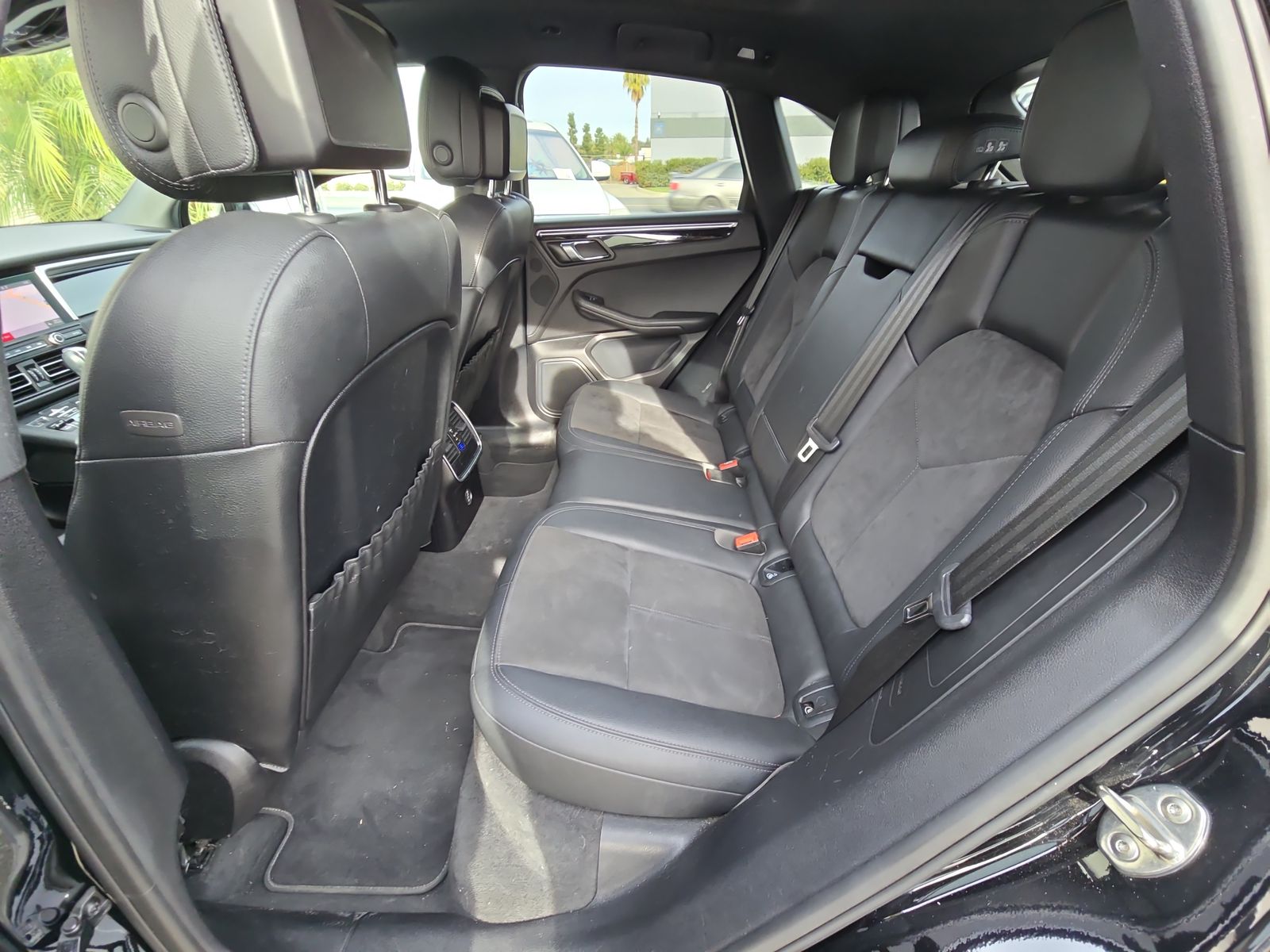 2019 Porsche Macan Base AWD