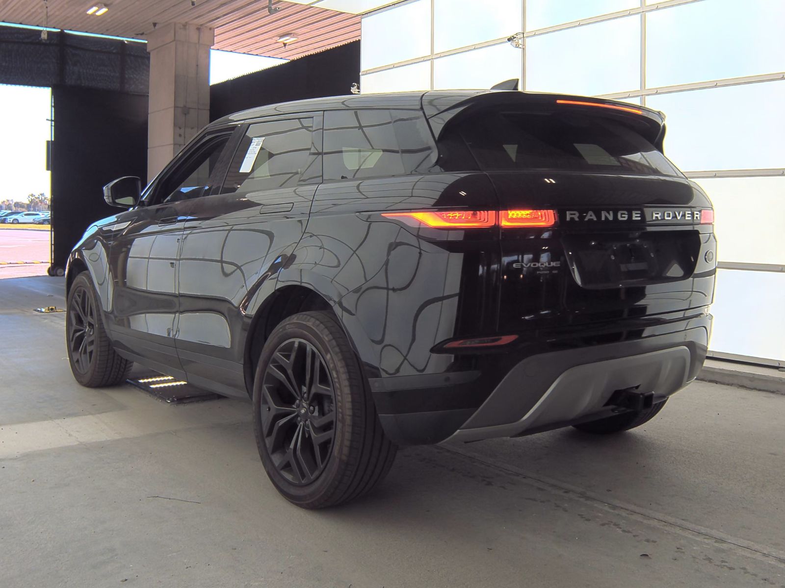 2020 Land Rover Range Rover Evoque SE AWD