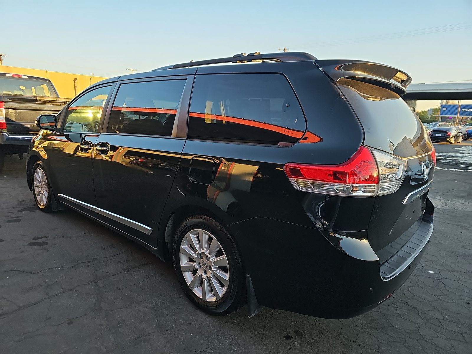 2014 Toyota Sienna Limited FWD