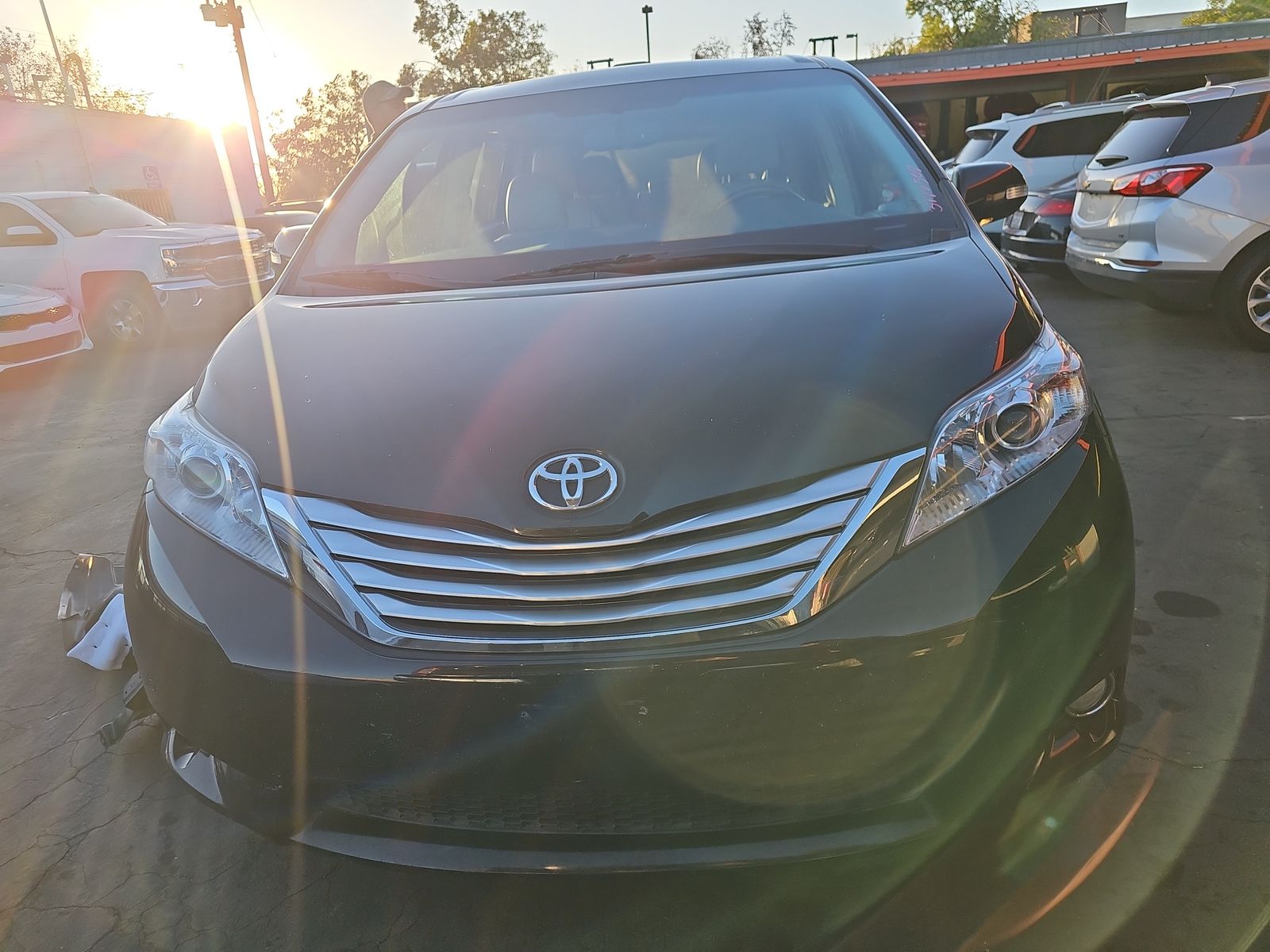 2014 Toyota Sienna Limited FWD