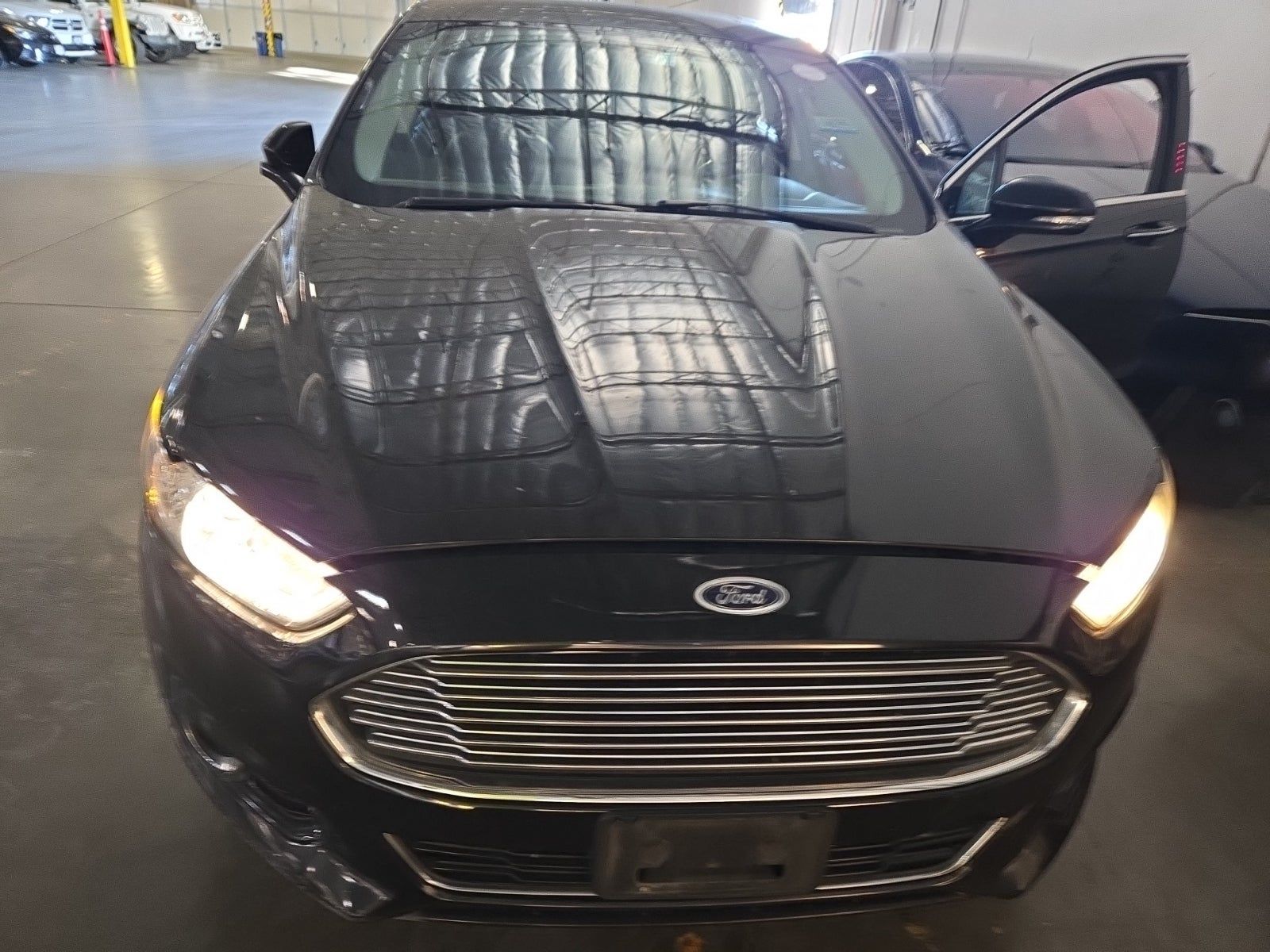 2014 Ford Fusion Hybrid Titanium FWD