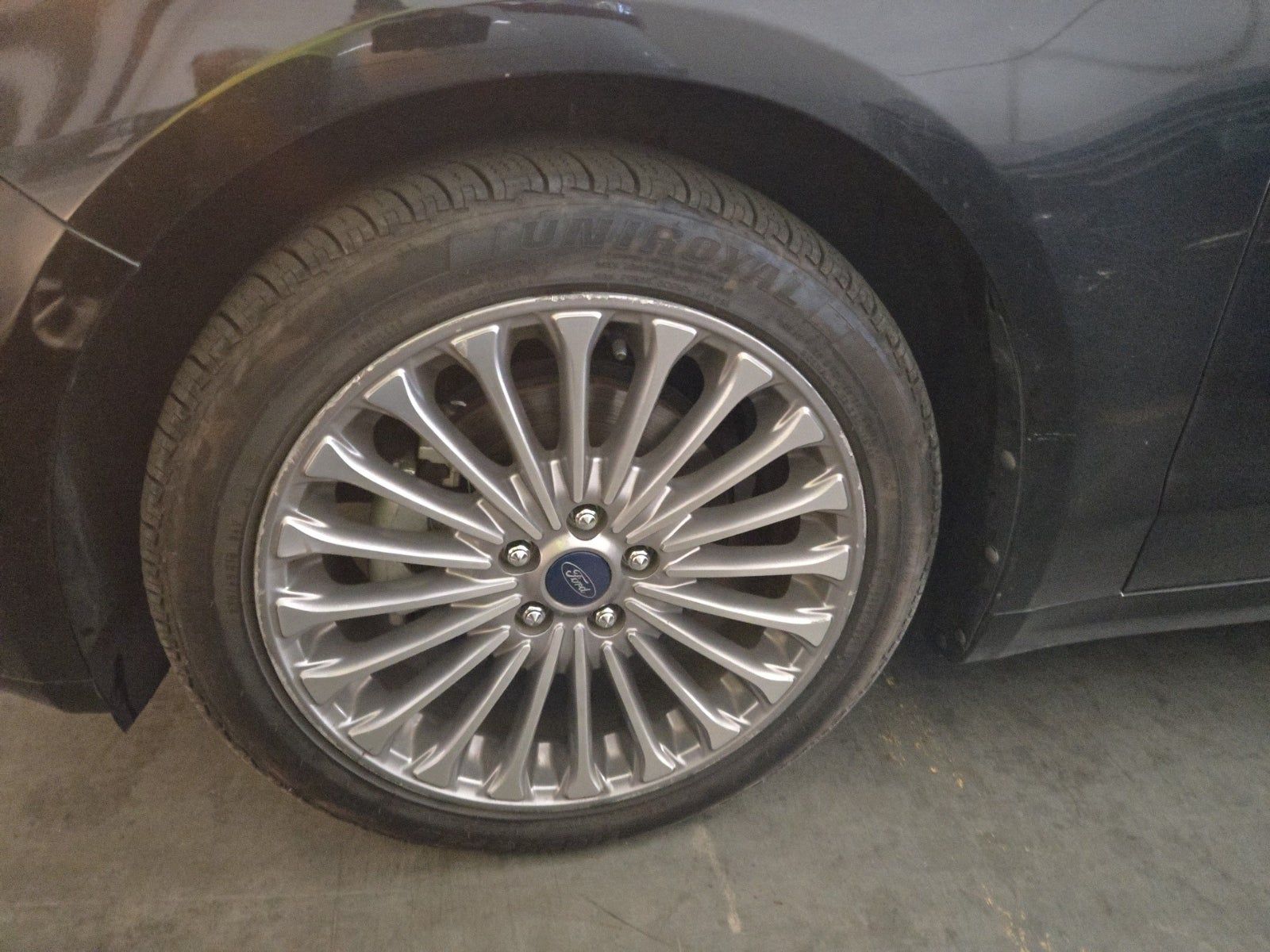 2014 Ford Fusion Hybrid Titanium FWD