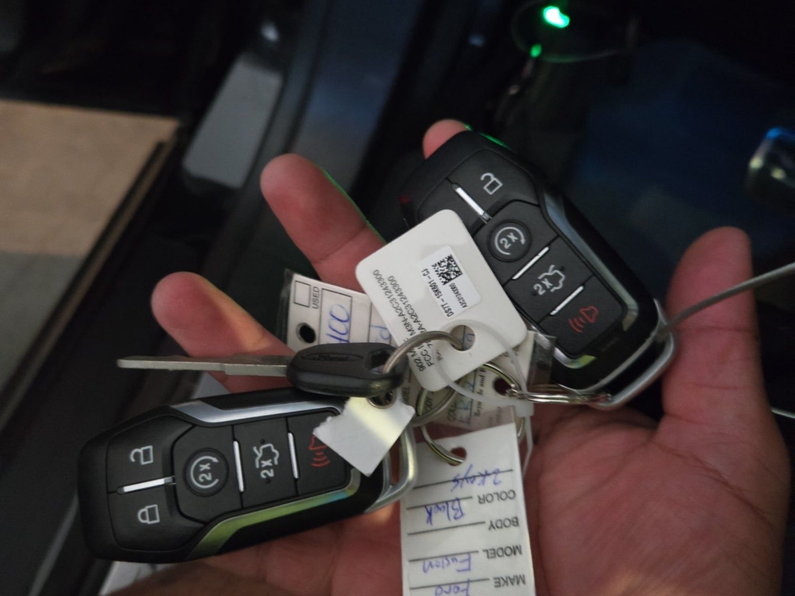 2014 Ford Fusion Hybrid Titanium FWD