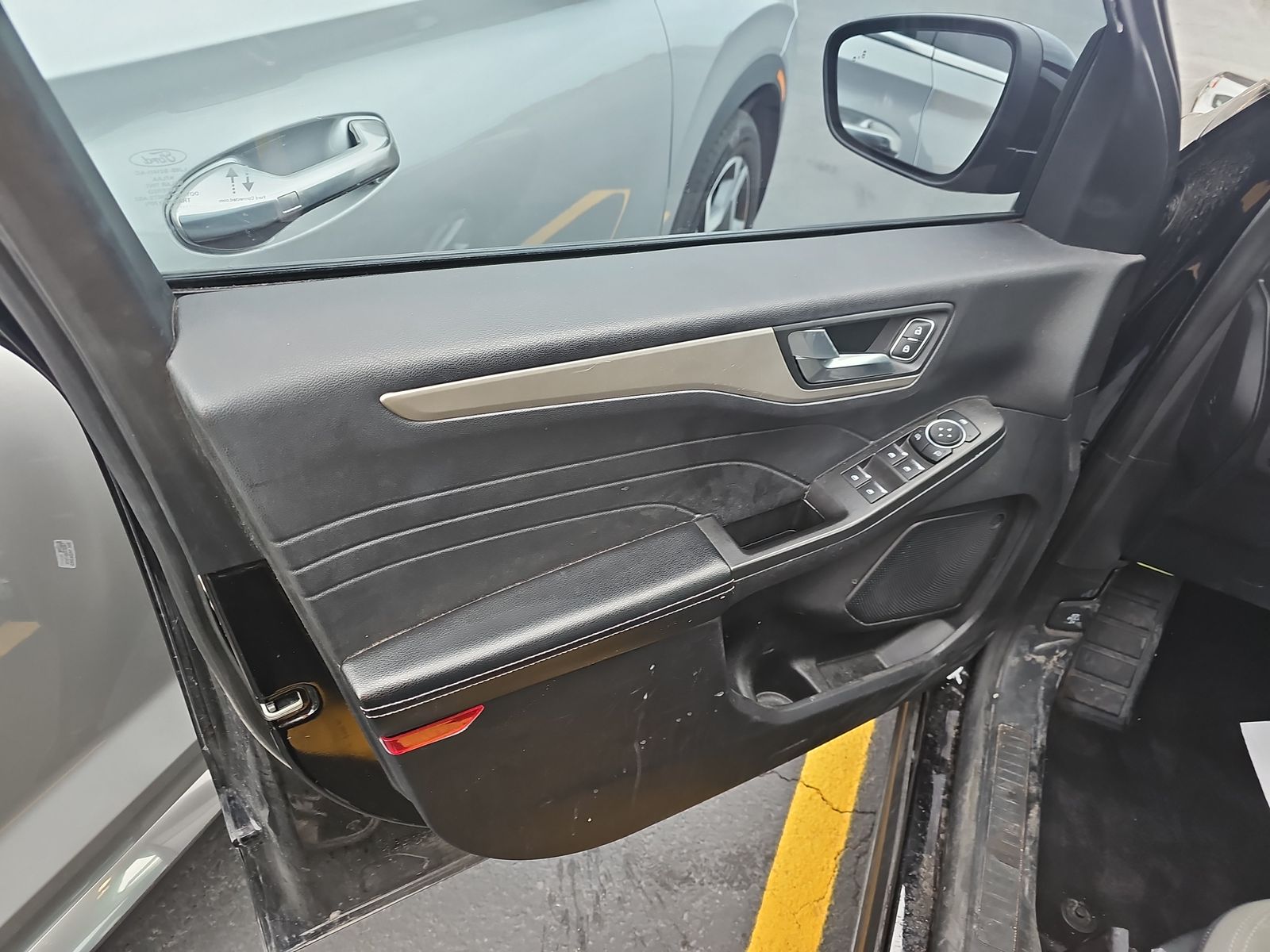 2021 Ford Escape SE FWD
