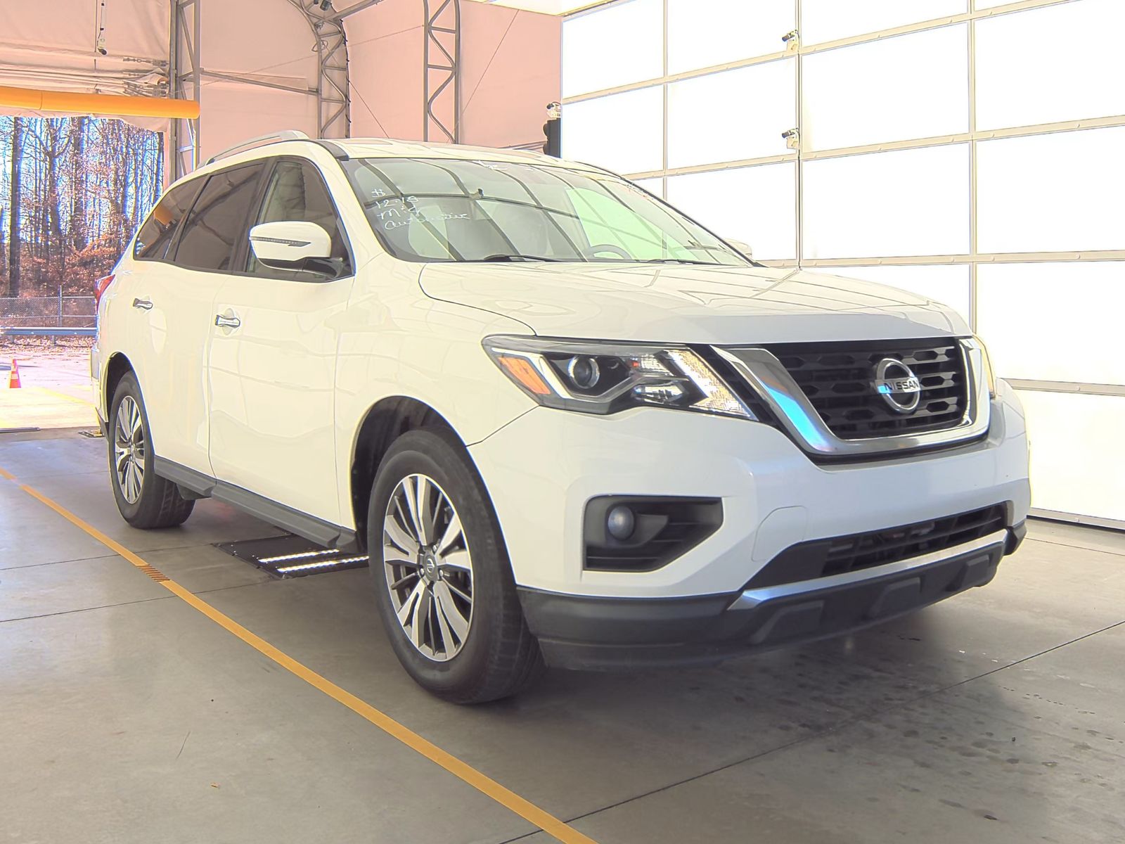 2019 Nissan Pathfinder SV FWD