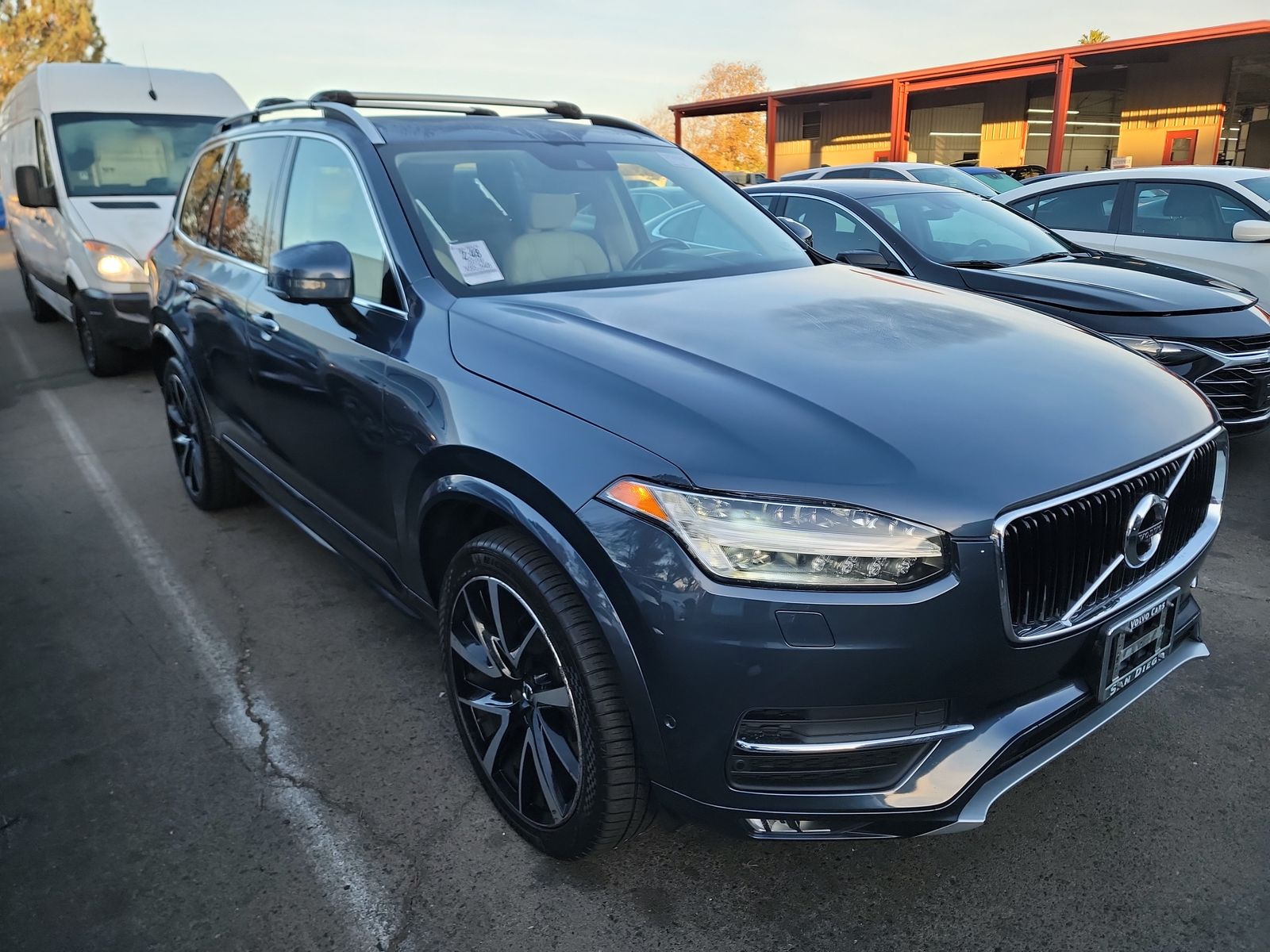 2019 Volvo XC90 T6 Momentum AWD