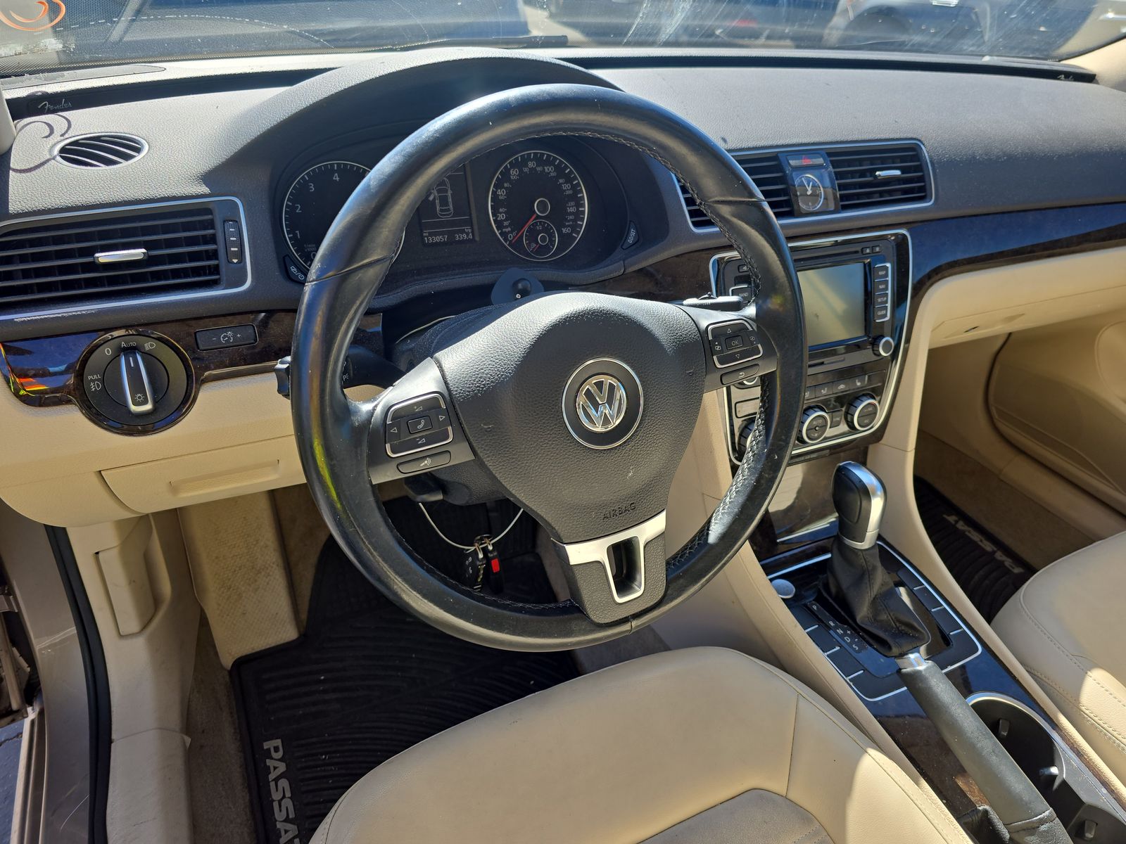 2015 Volkswagen Passat 1.8T SEL Premium FWD