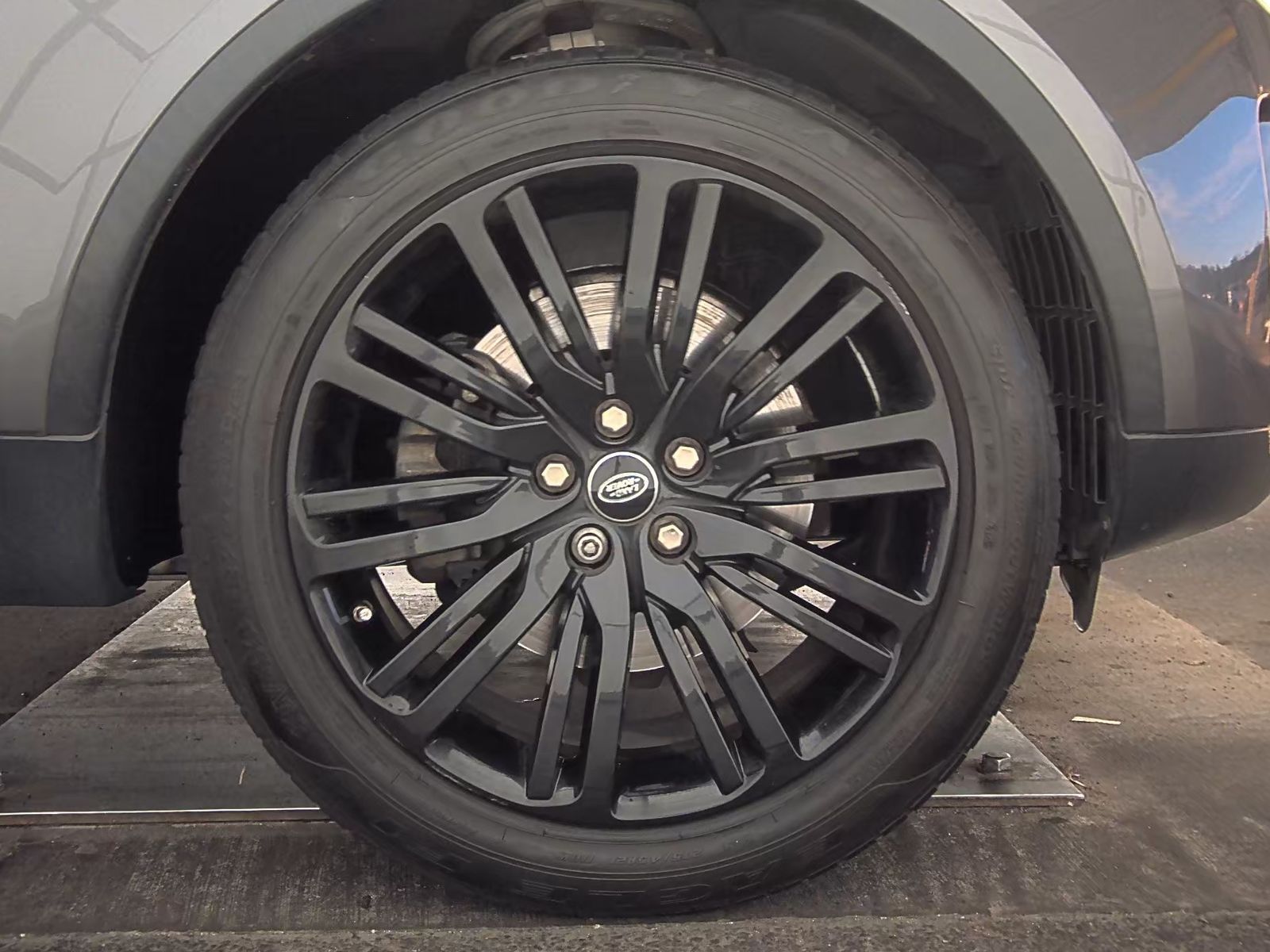 2017 Land Rover Discovery HSE AWD