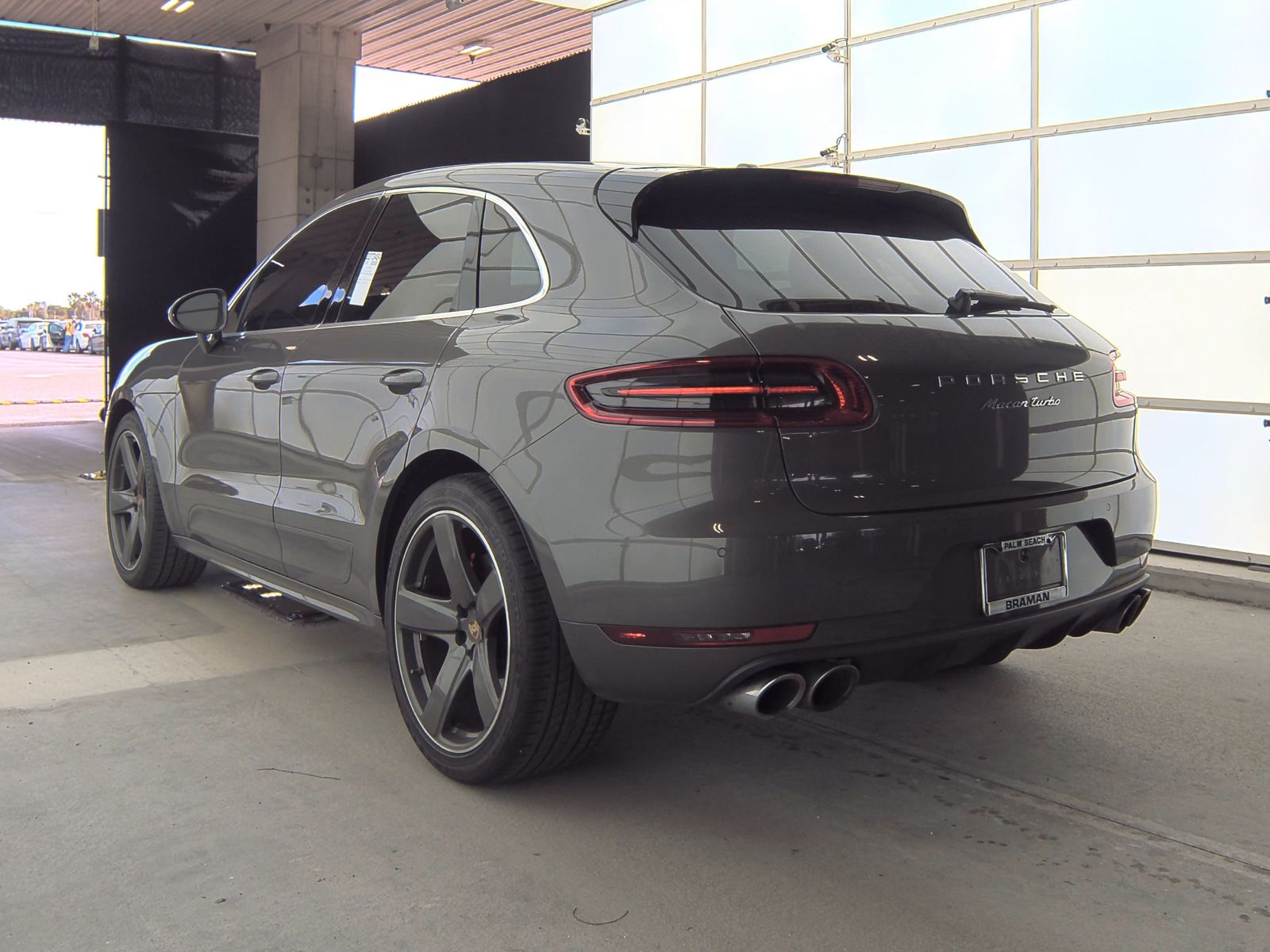 2016 Porsche Macan Turbo AWD