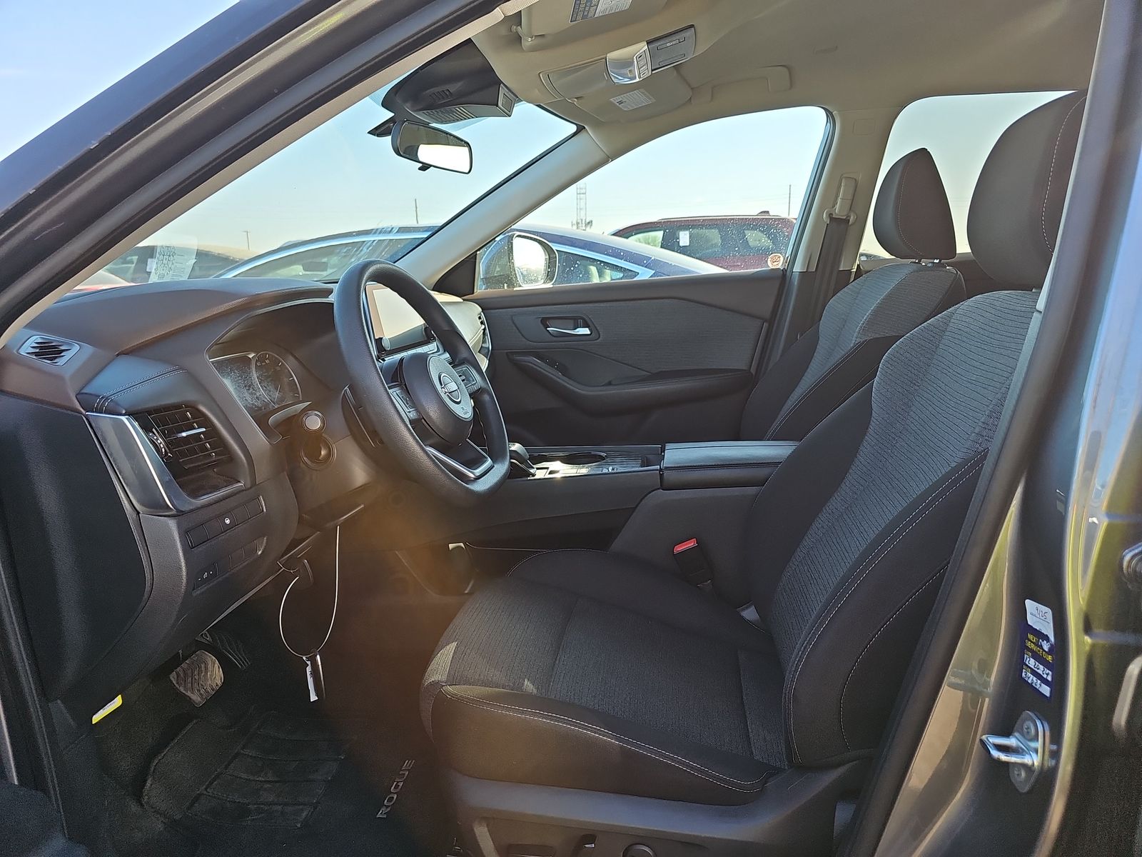 2023 Nissan Rogue SV FWD
