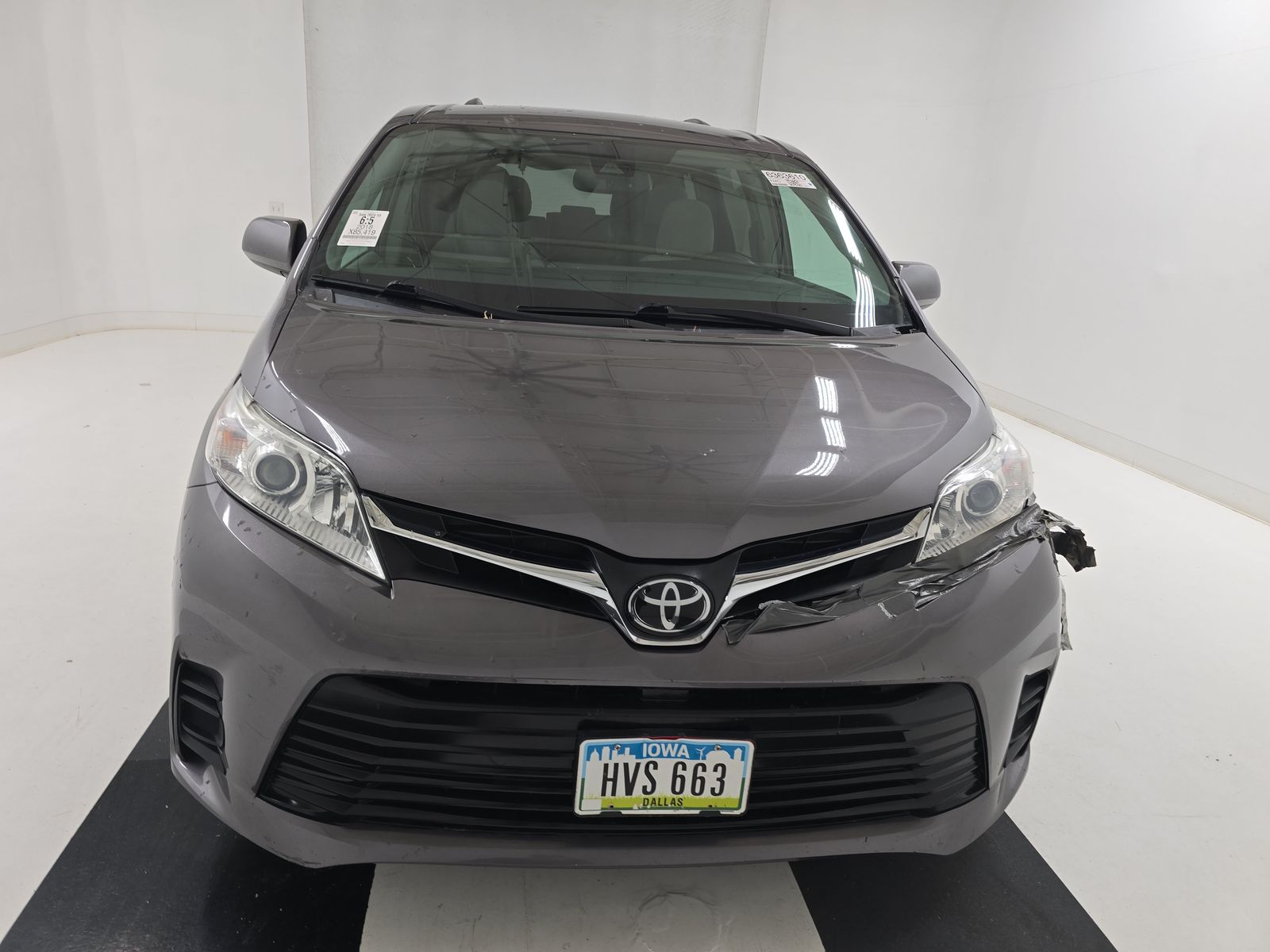 2018 Toyota Sienna LE FWD