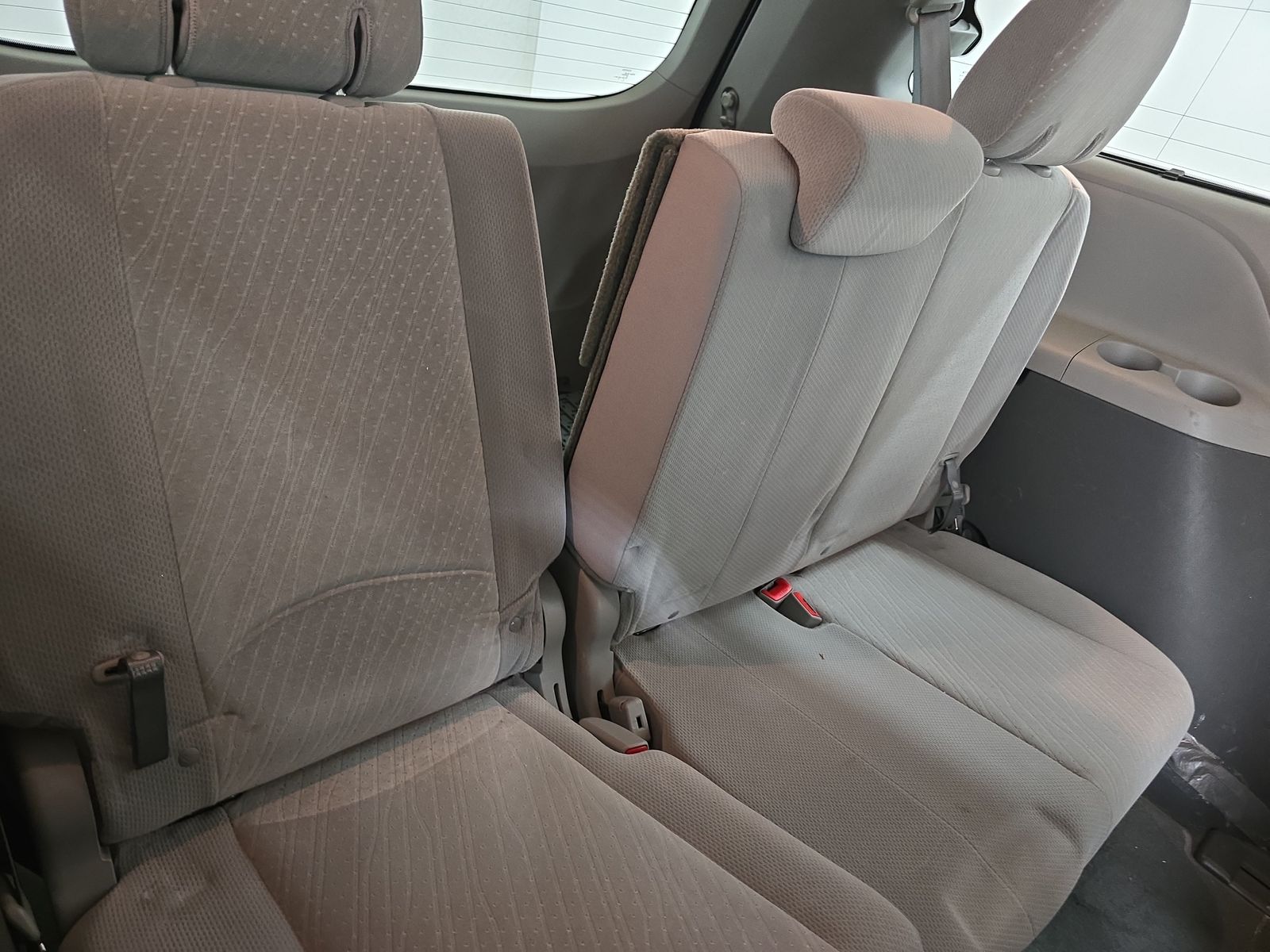 2018 Toyota Sienna LE FWD