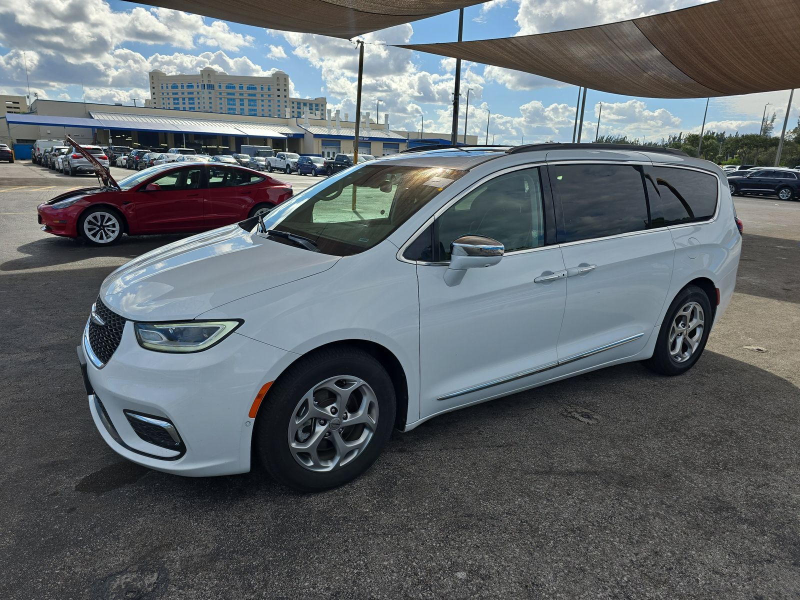 2022 Chrysler Pacifica Limited FWD