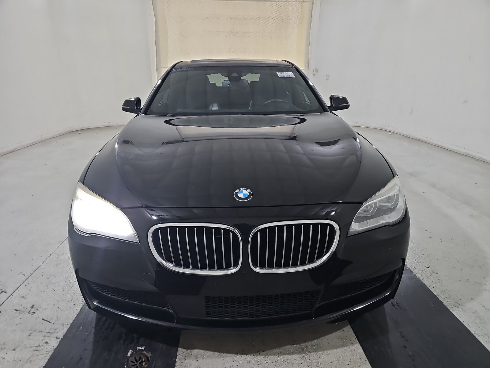 2015 BMW 7 Series 750i RWD