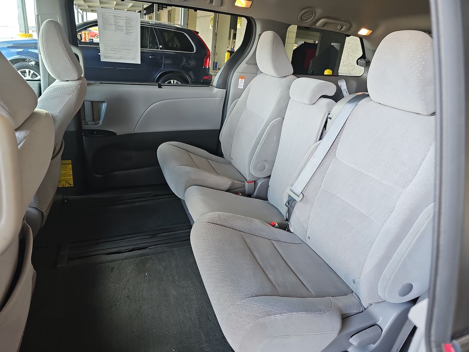 2015 Toyota Sienna LE FWD