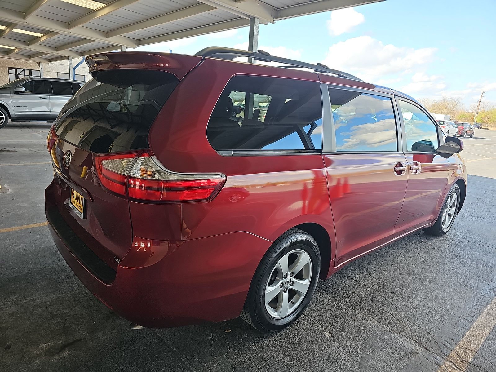 2015 Toyota Sienna LE FWD