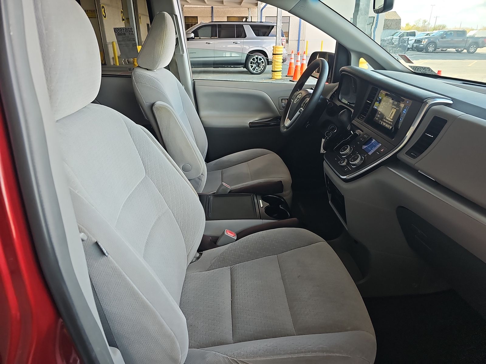 2015 Toyota Sienna LE FWD