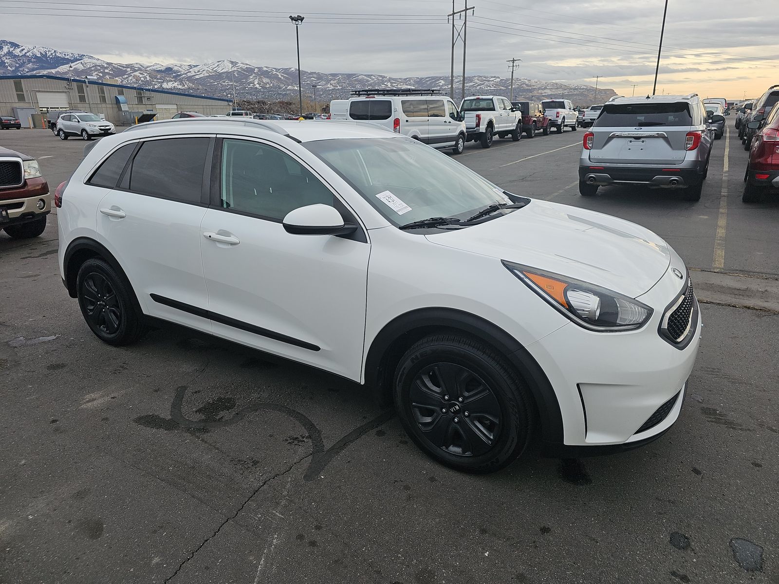 2017 Kia Niro LX FWD