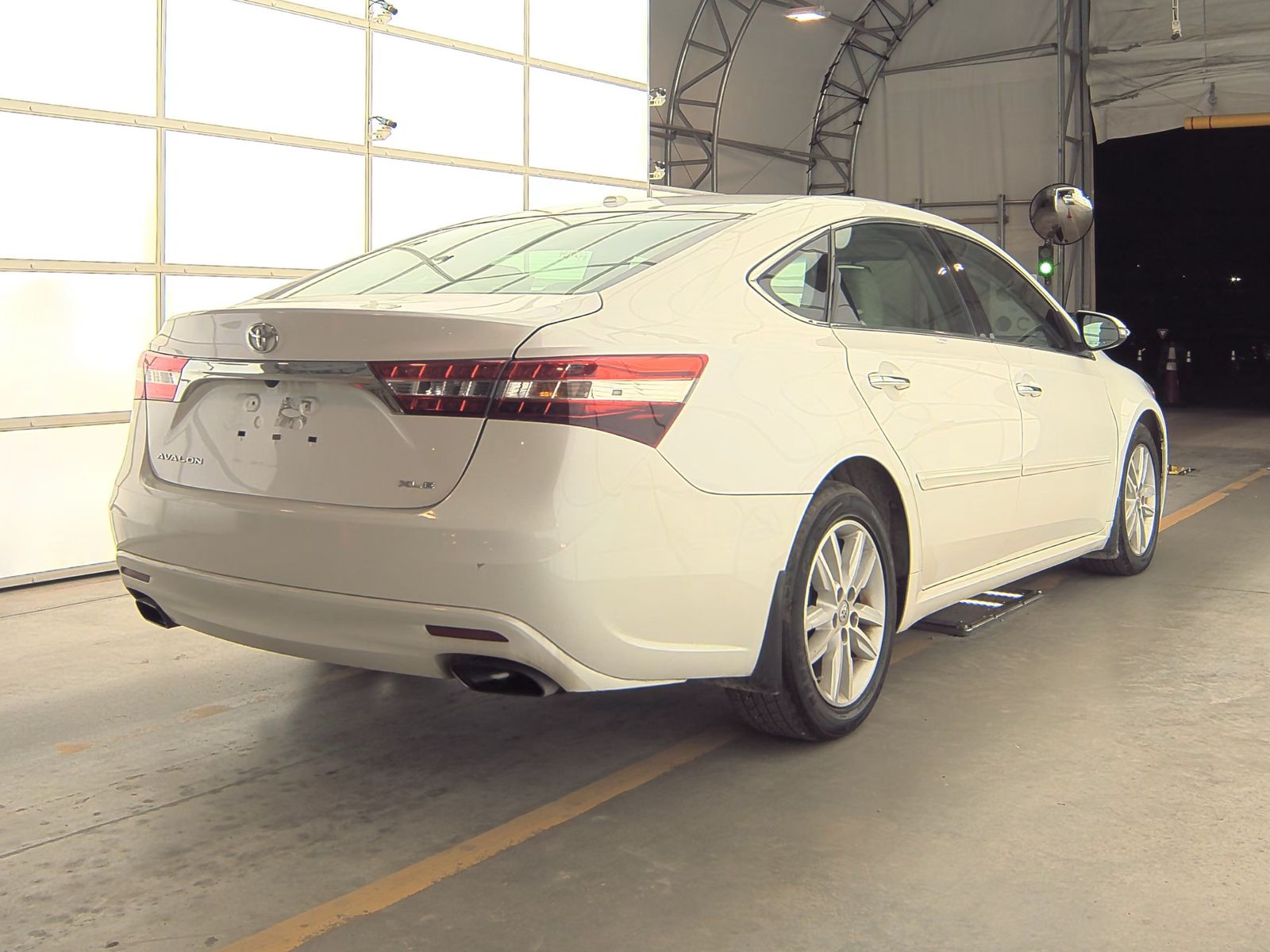 2015 Toyota Avalon XLE FWD