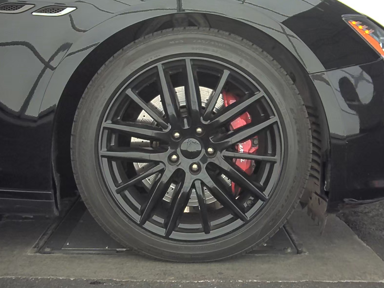 2014 Maserati Ghibli S Q4 AWD