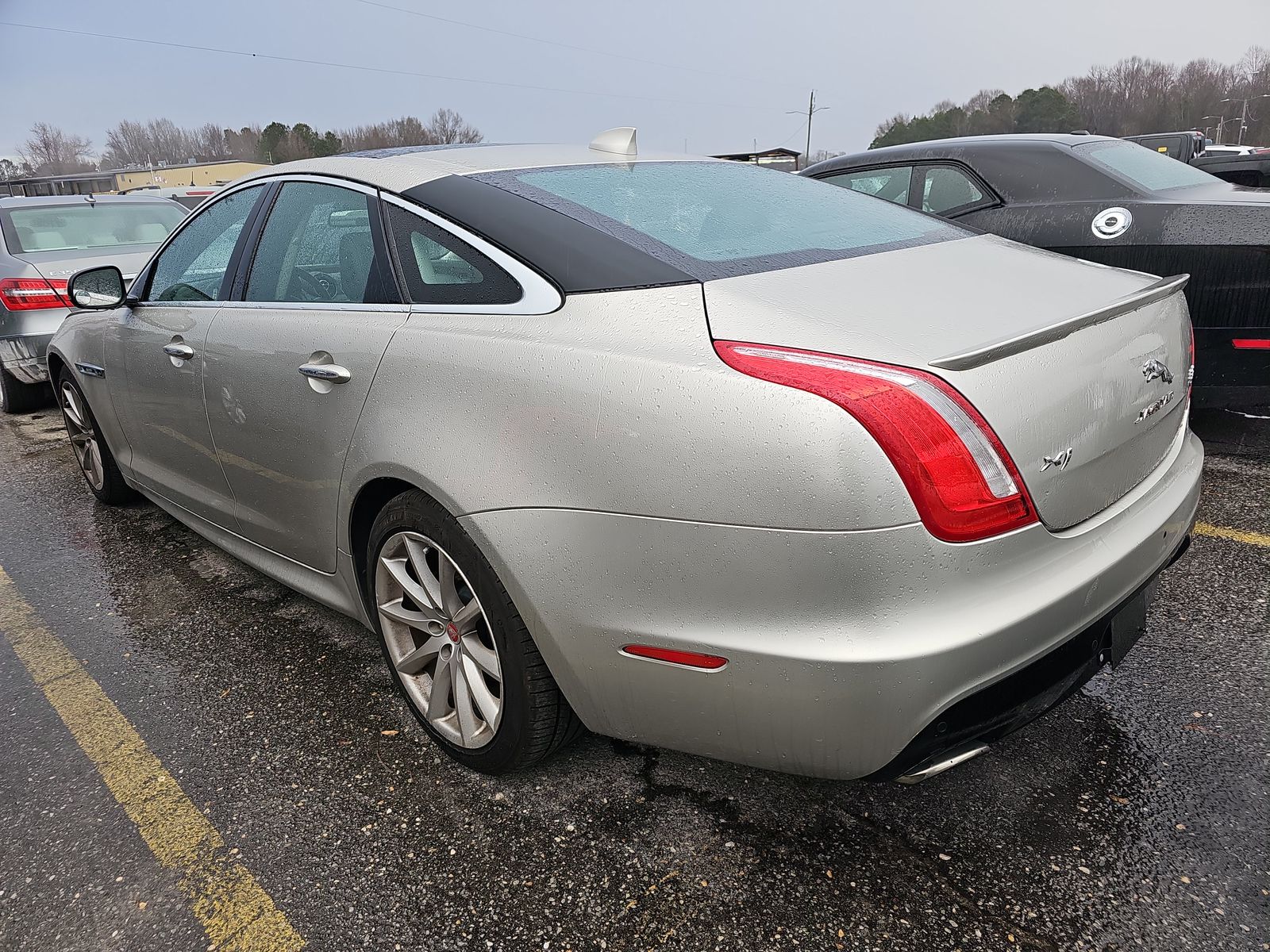 2017 Jaguar XJ R-Sport AWD