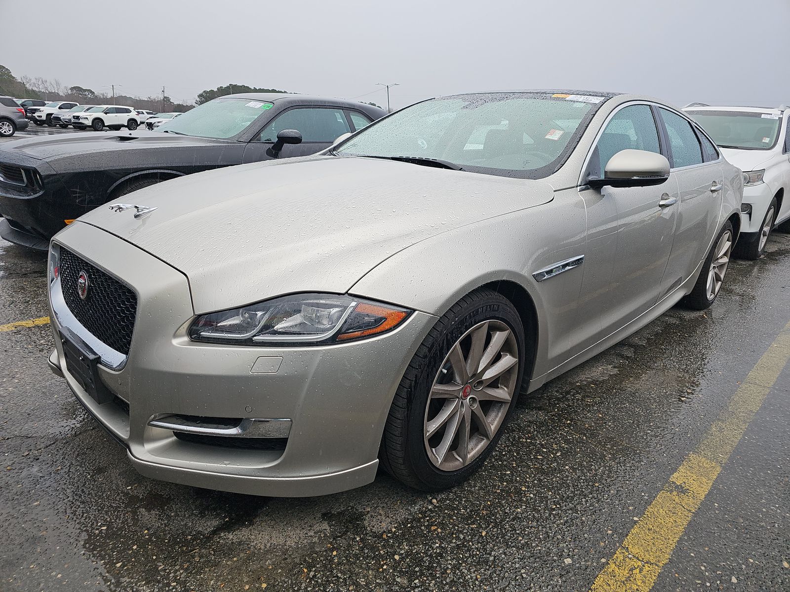 2017 Jaguar XJ R-Sport AWD