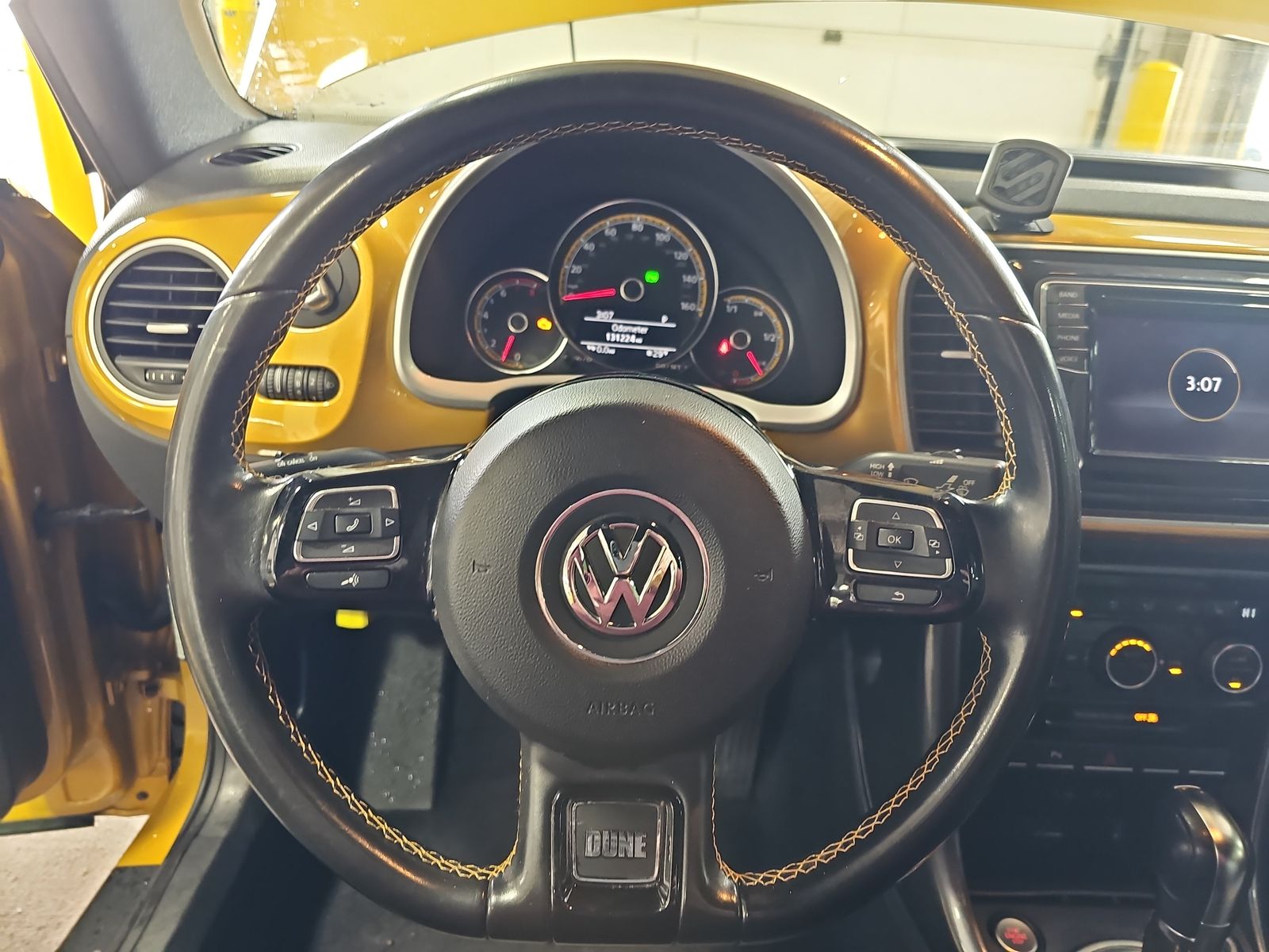 2017 Volkswagen Beetle 1.8T Dune FWD