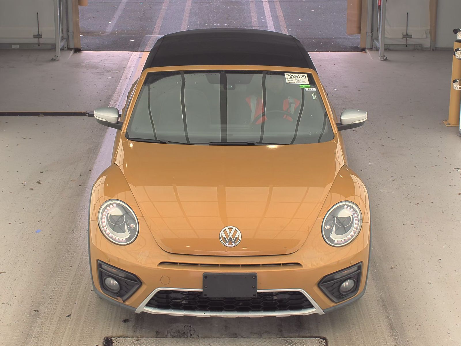 2017 Volkswagen Beetle 1.8T Dune FWD