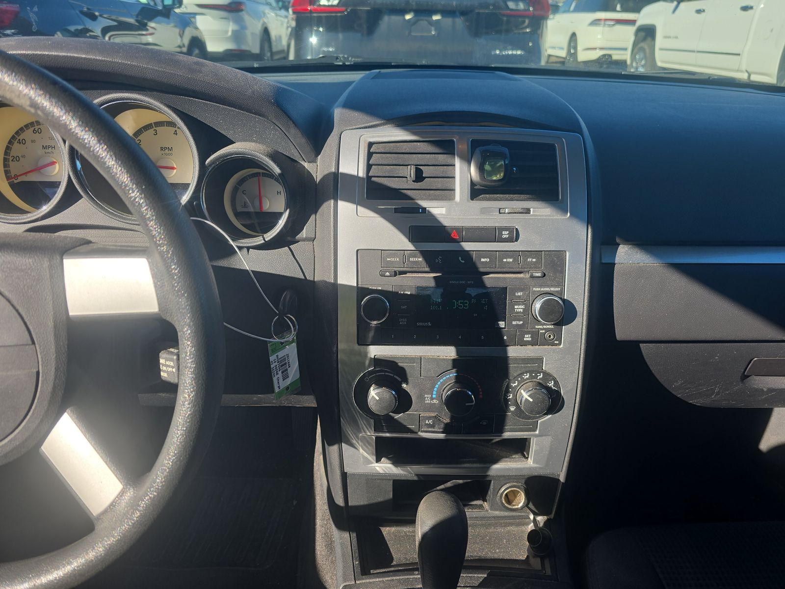 2010 Dodge Charger SXT RWD