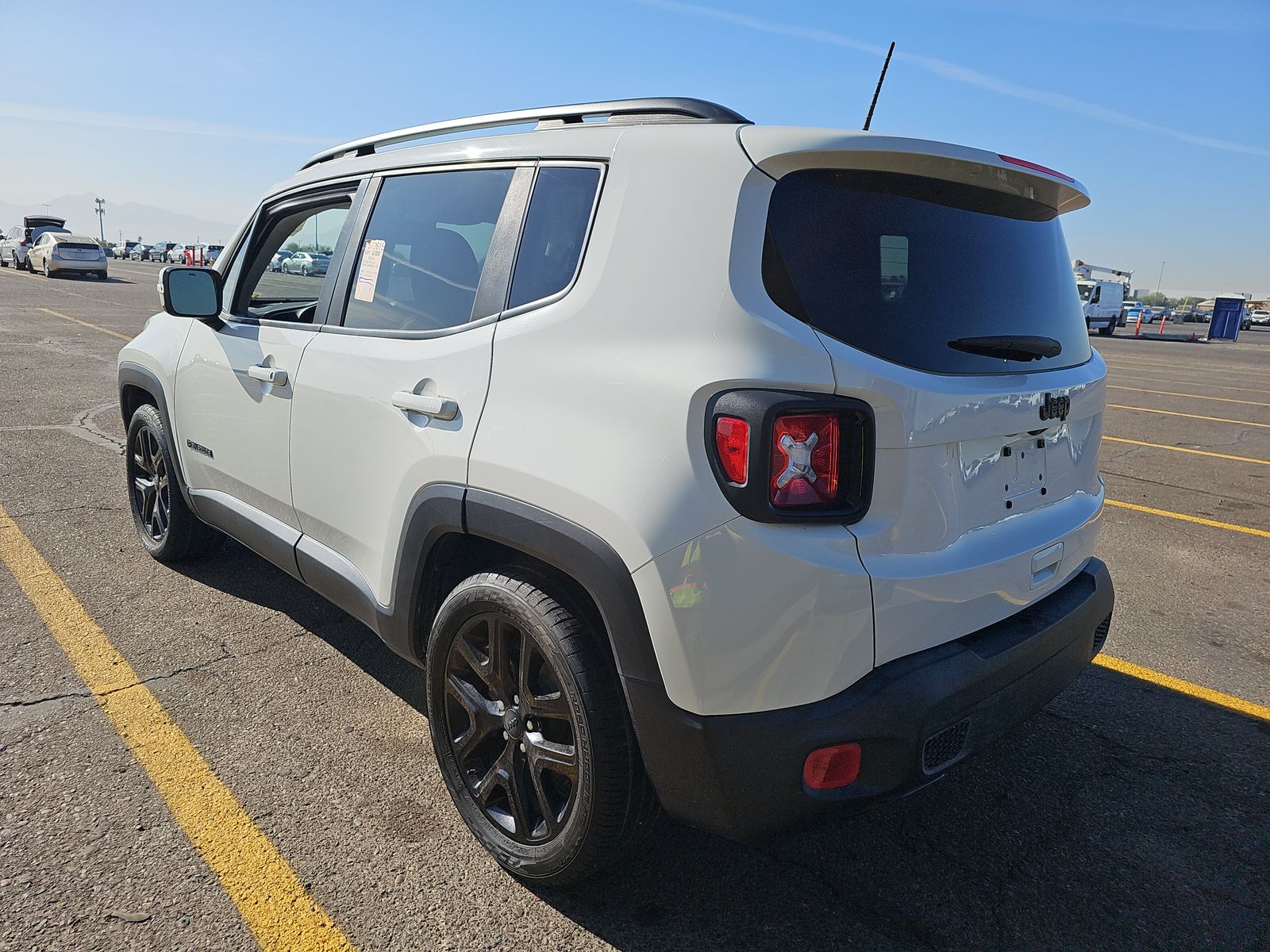 2018 Jeep Renegade Latitude Altitude Edition FWD