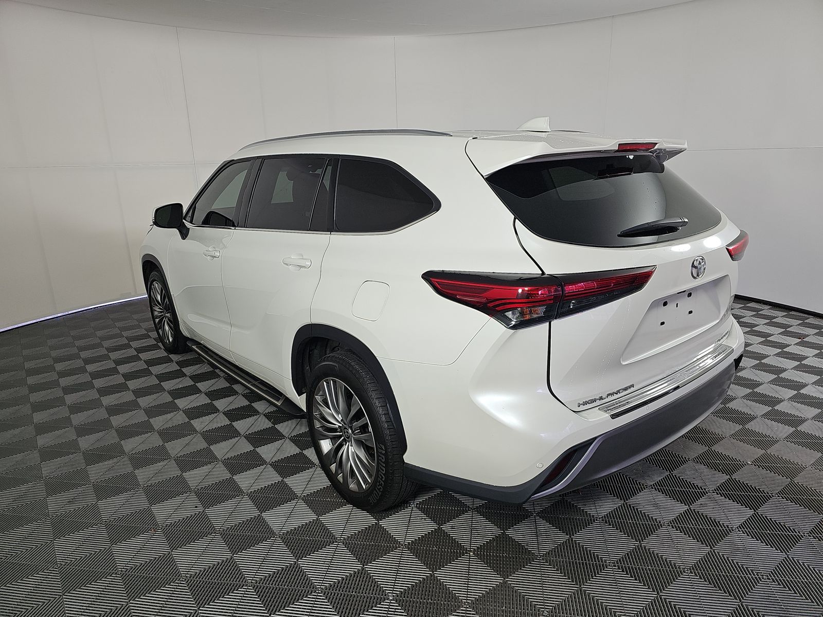 2021 Toyota Highlander Platinum FWD