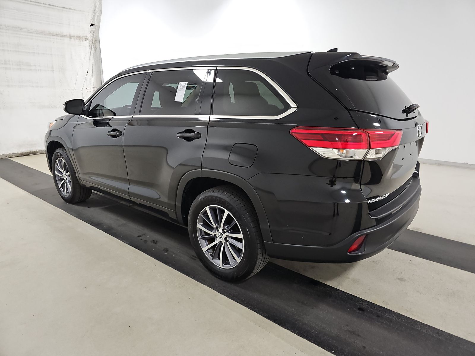 2018 Toyota Highlander XLE FWD