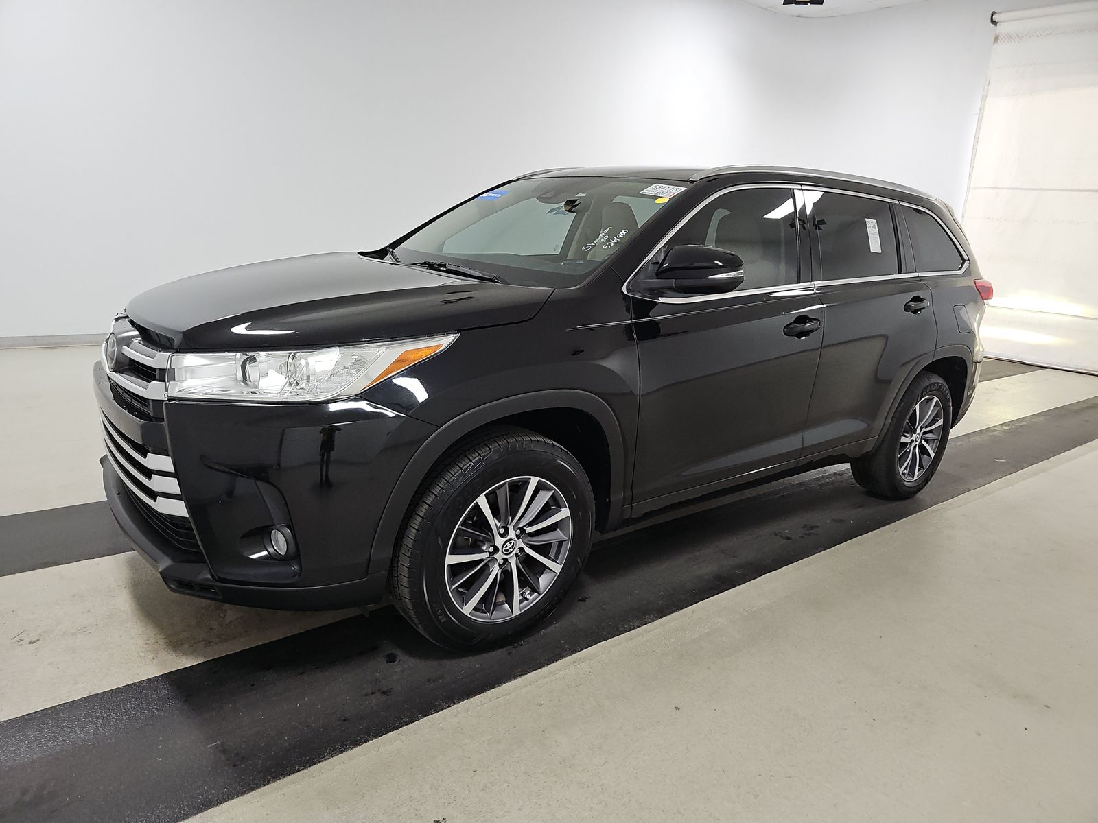 2018 Toyota Highlander XLE FWD