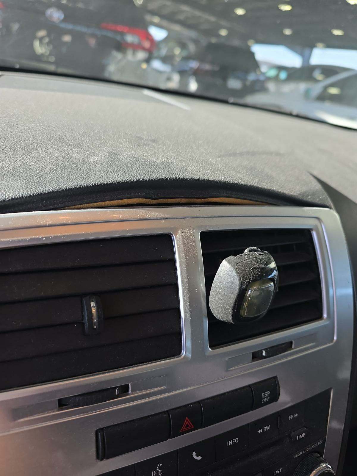 2010 Dodge Charger SXT RWD