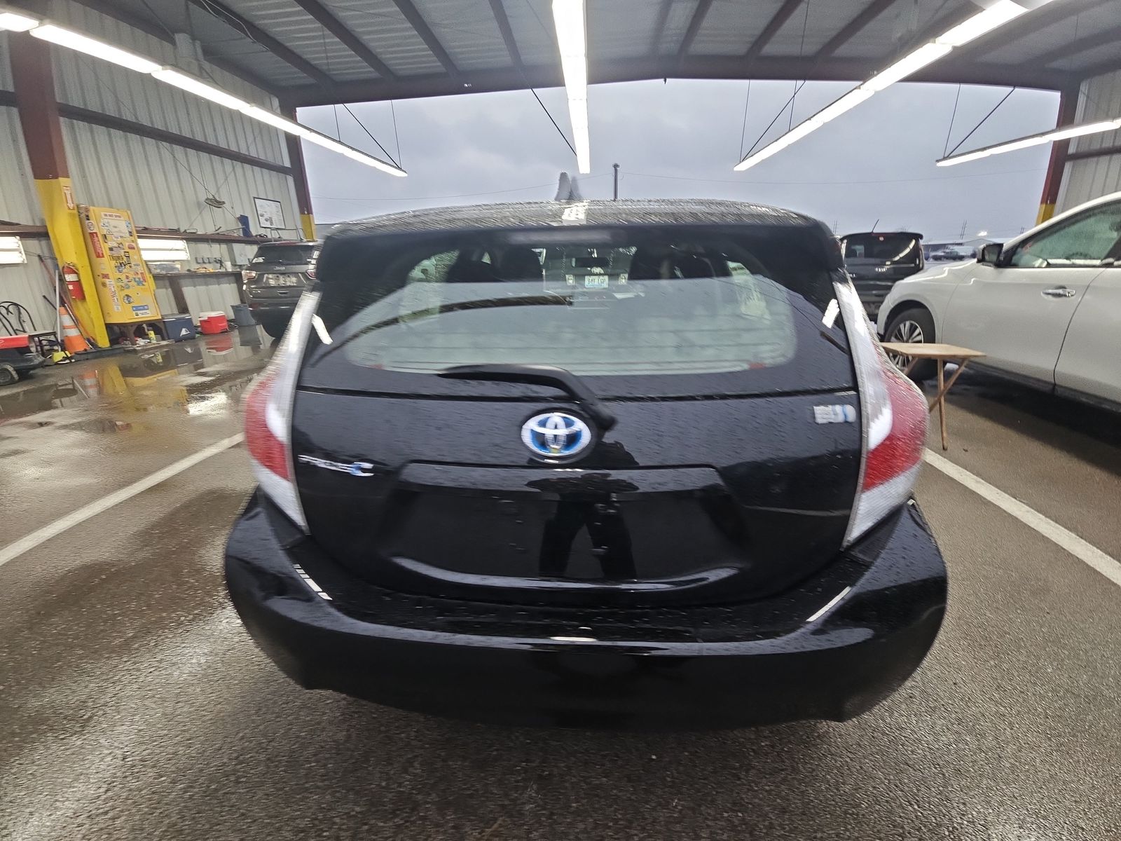 2016 Toyota Prius c Two FWD