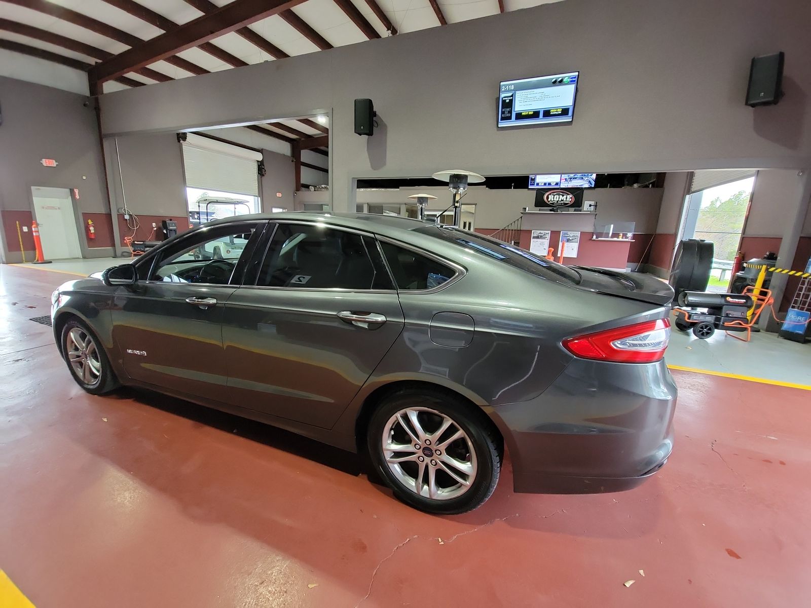 2016 Ford Fusion Hybrid Titanium FWD