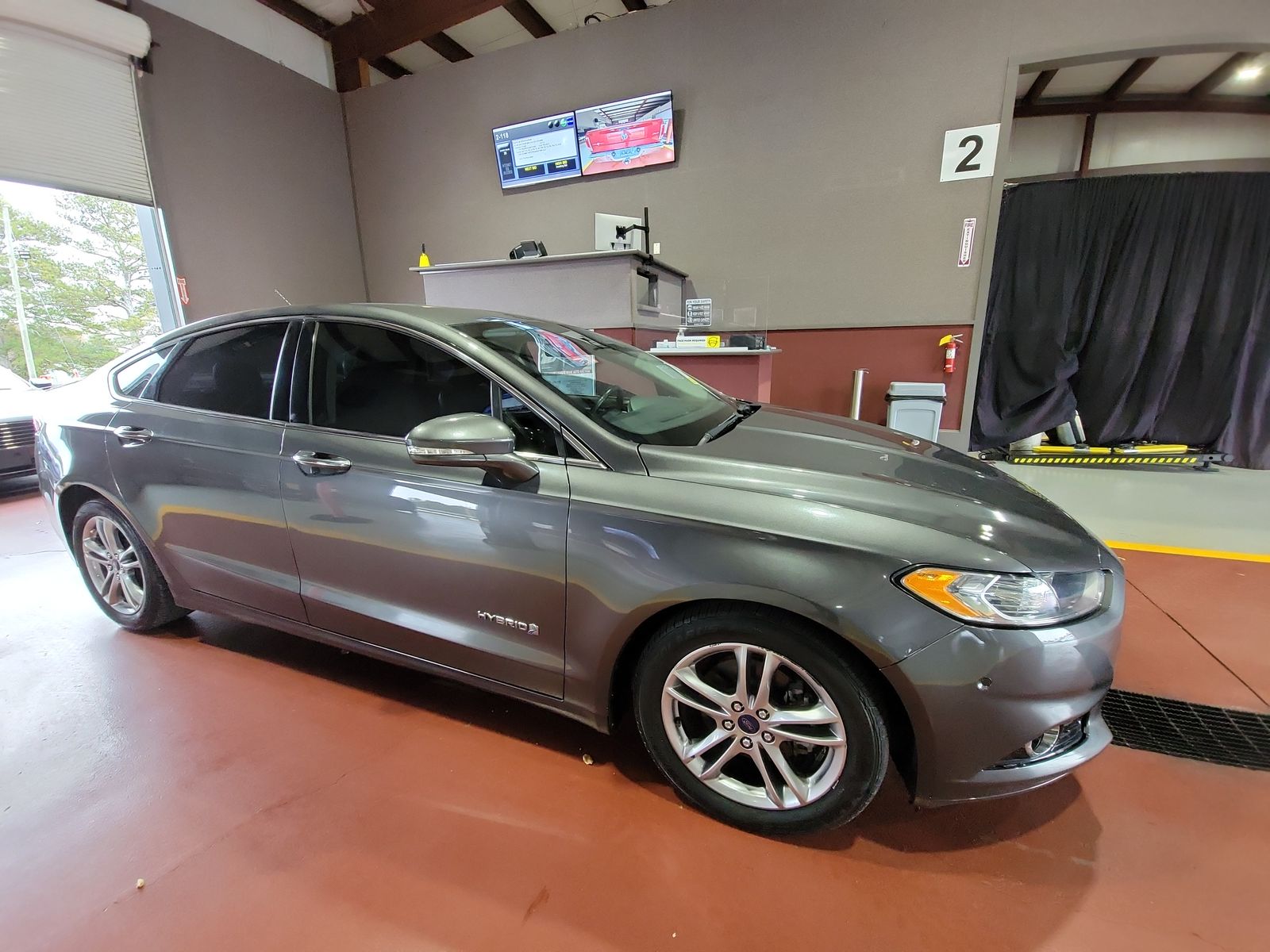 2016 Ford Fusion Hybrid Titanium FWD