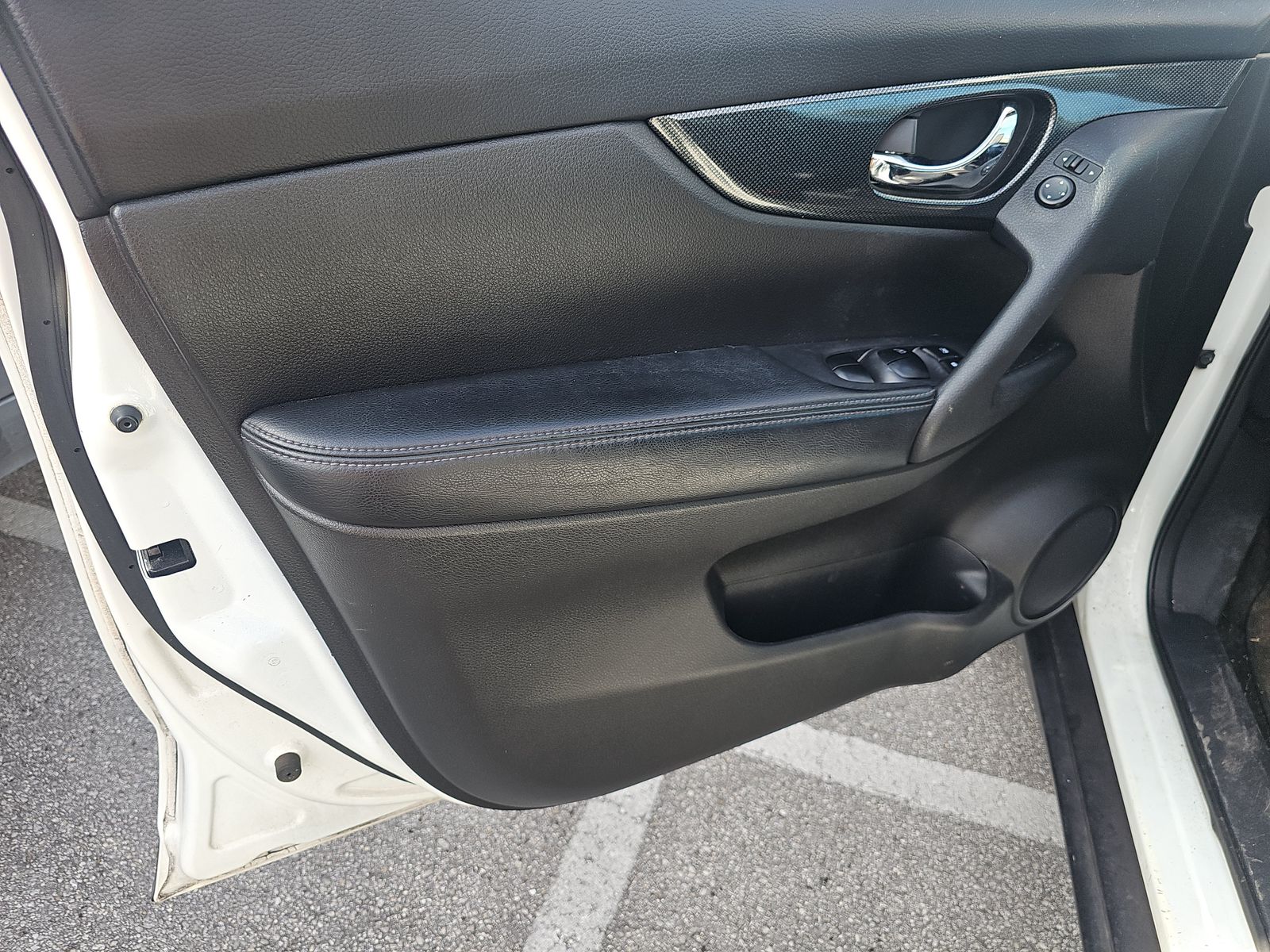 2014 Nissan Rogue SL FWD