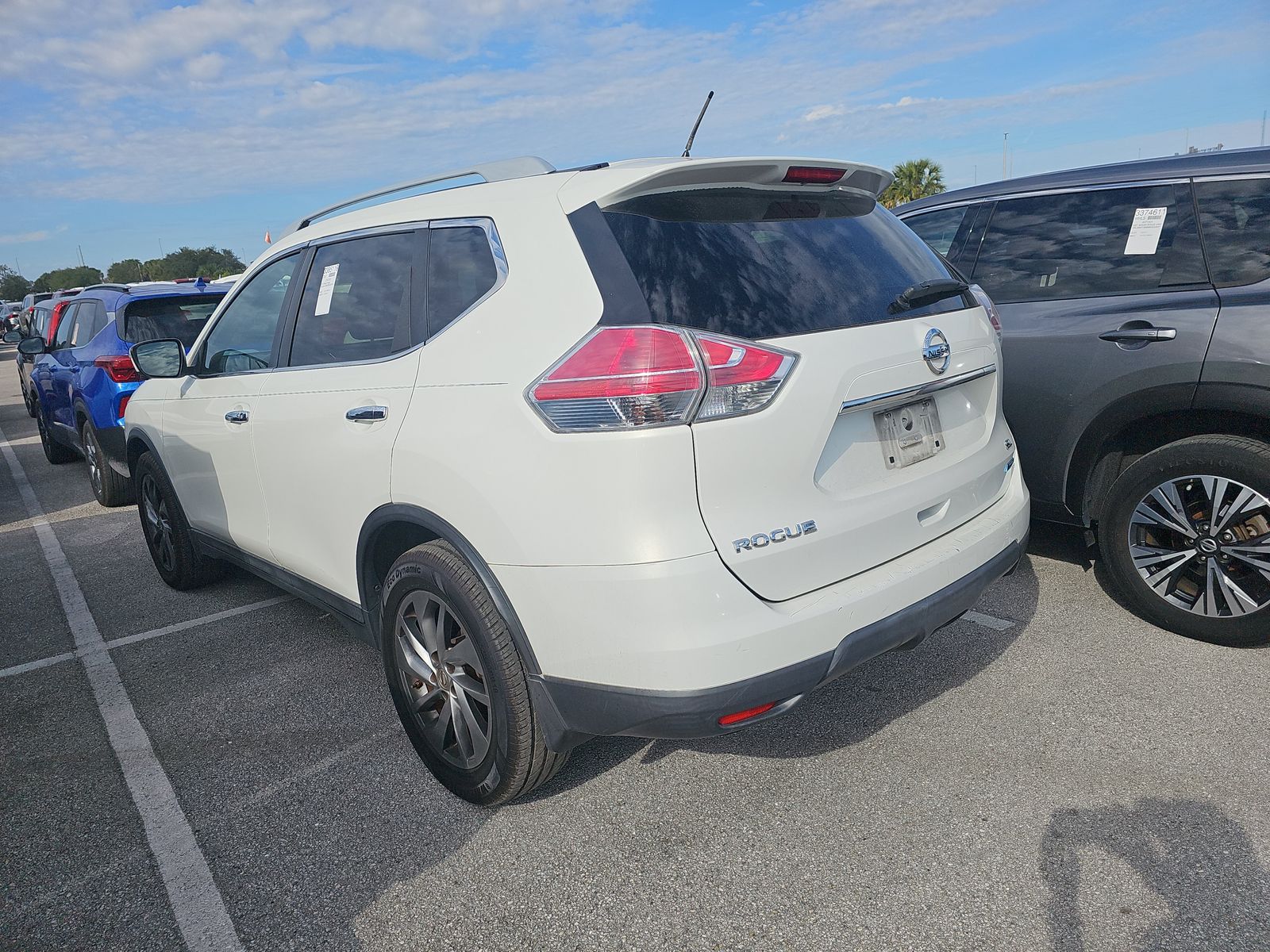 2014 Nissan Rogue SL FWD
