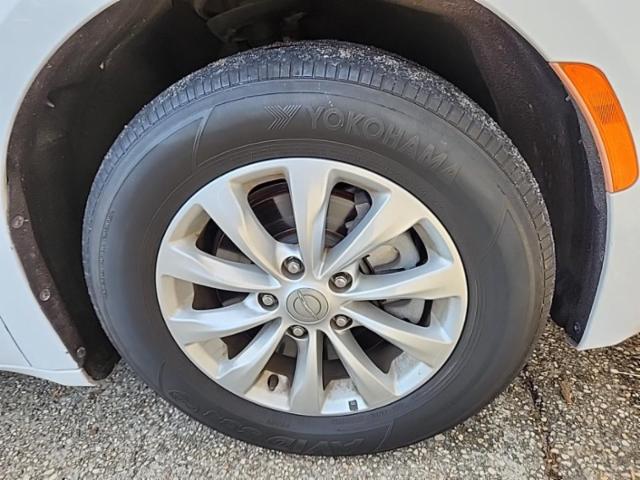 2019 Chrysler Pacifica Touring L FWD