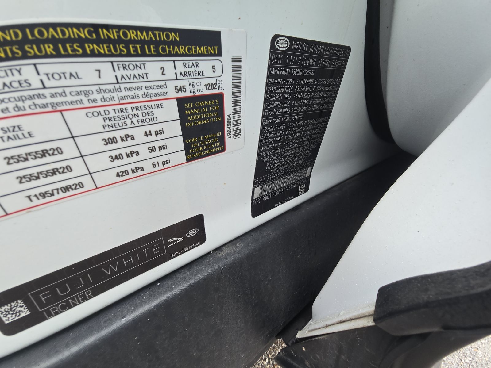 2017 Land Rover Discovery HSE AWD