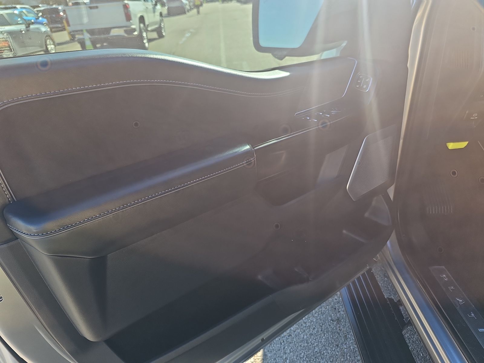 2022 Ford F-150 Hybrid Platinum AWD
