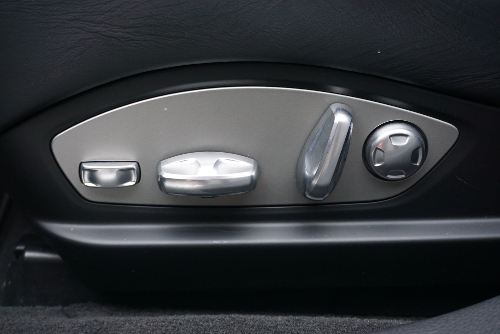 2014 Porsche Panamera 4S Executive AWD