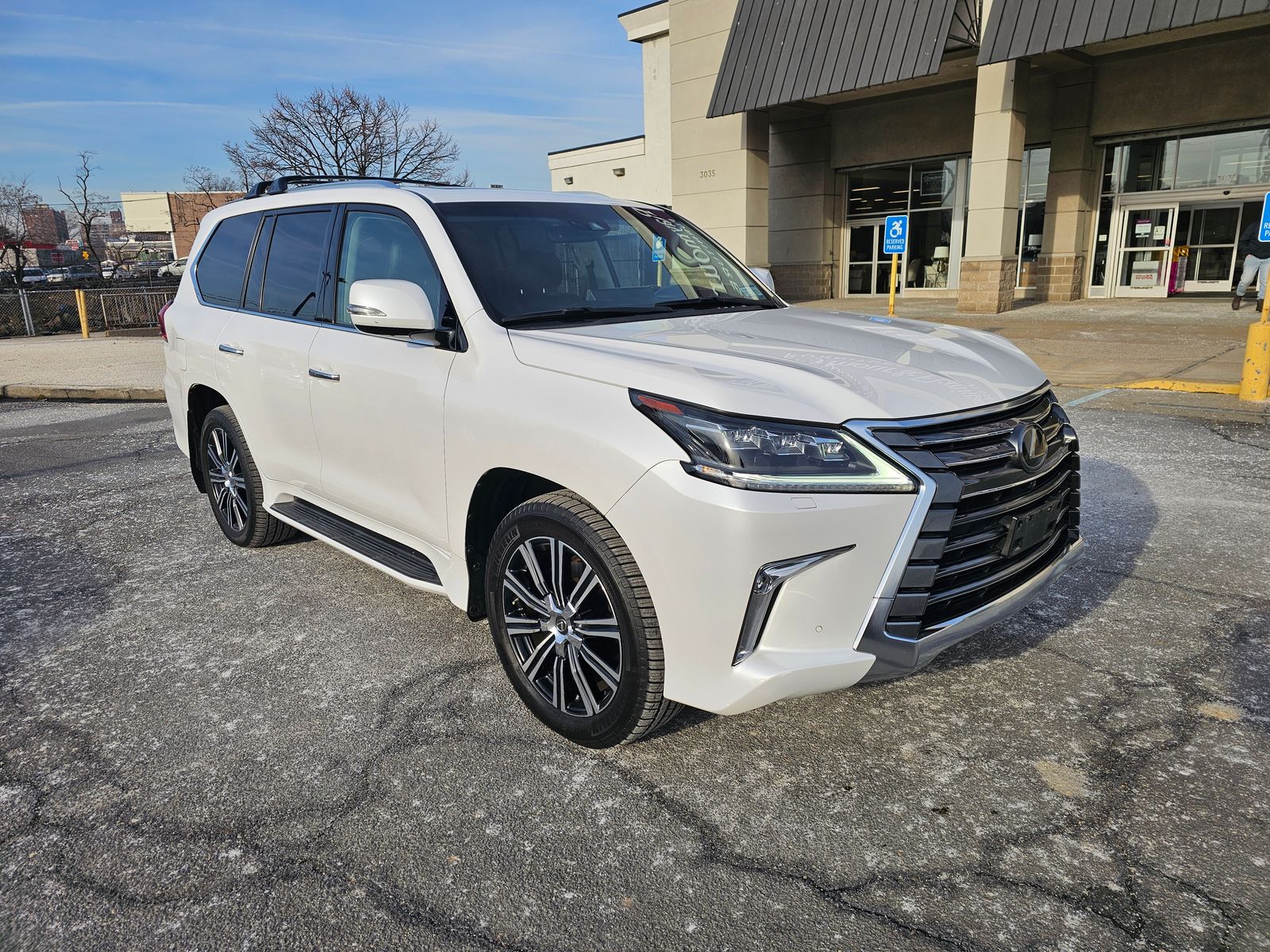 2018 Lexus LX 570 Three-Row