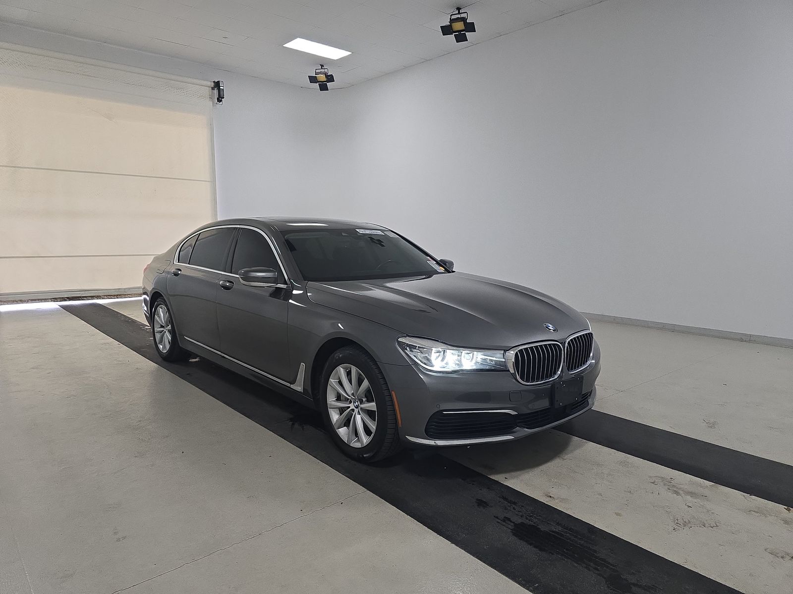 2019 BMW 7 Series 740i xDrive AWD