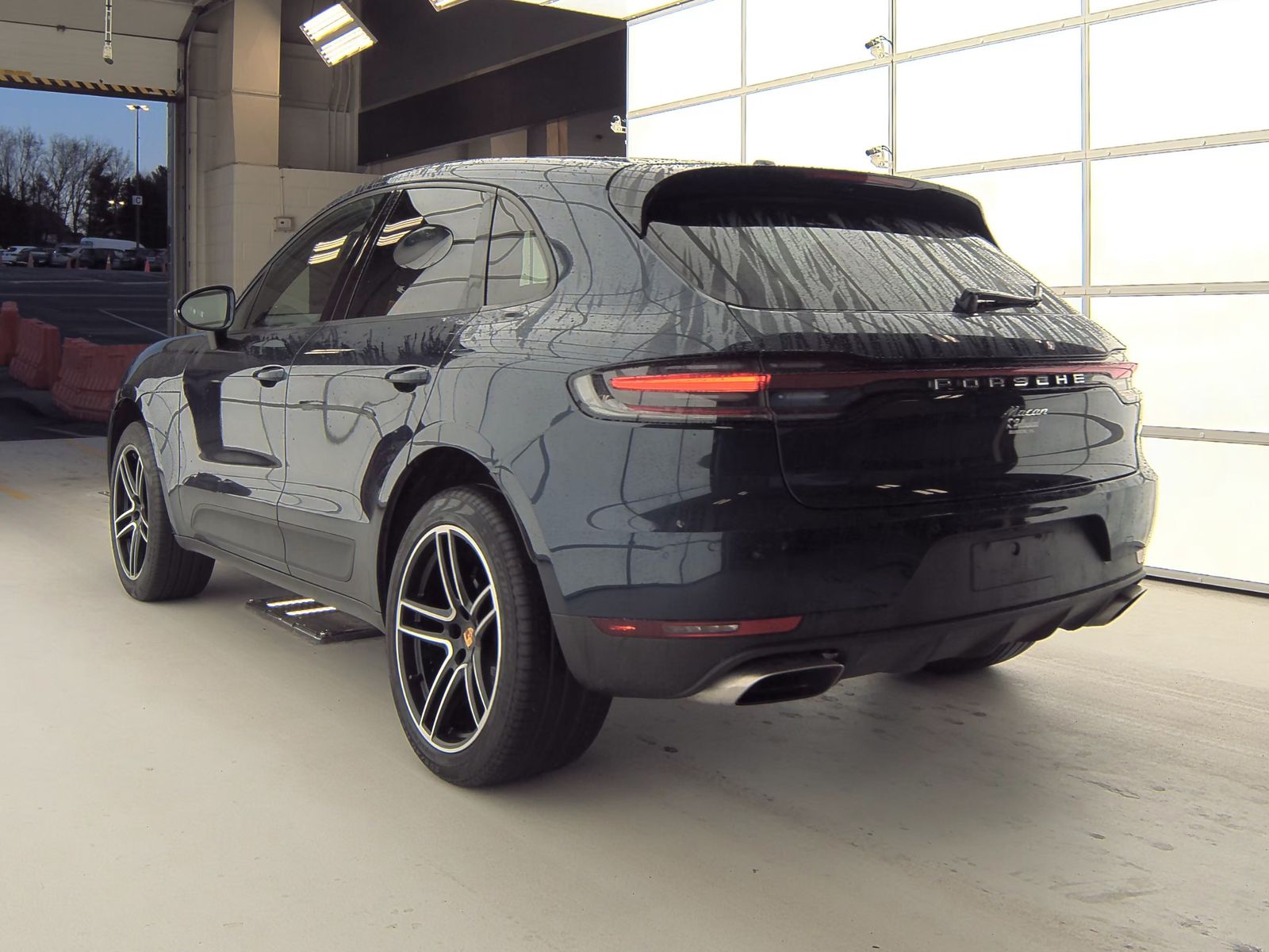 2019 Porsche Macan Base AWD