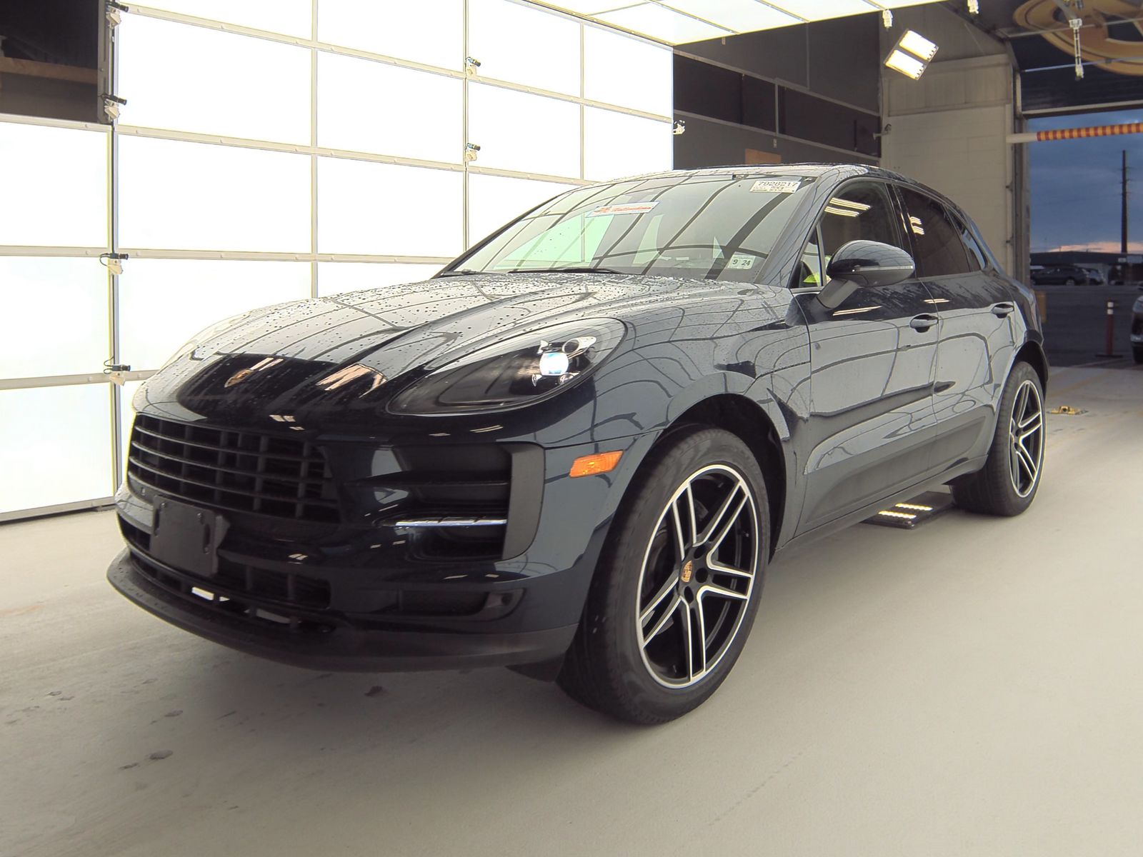 2019 Porsche Macan Base AWD