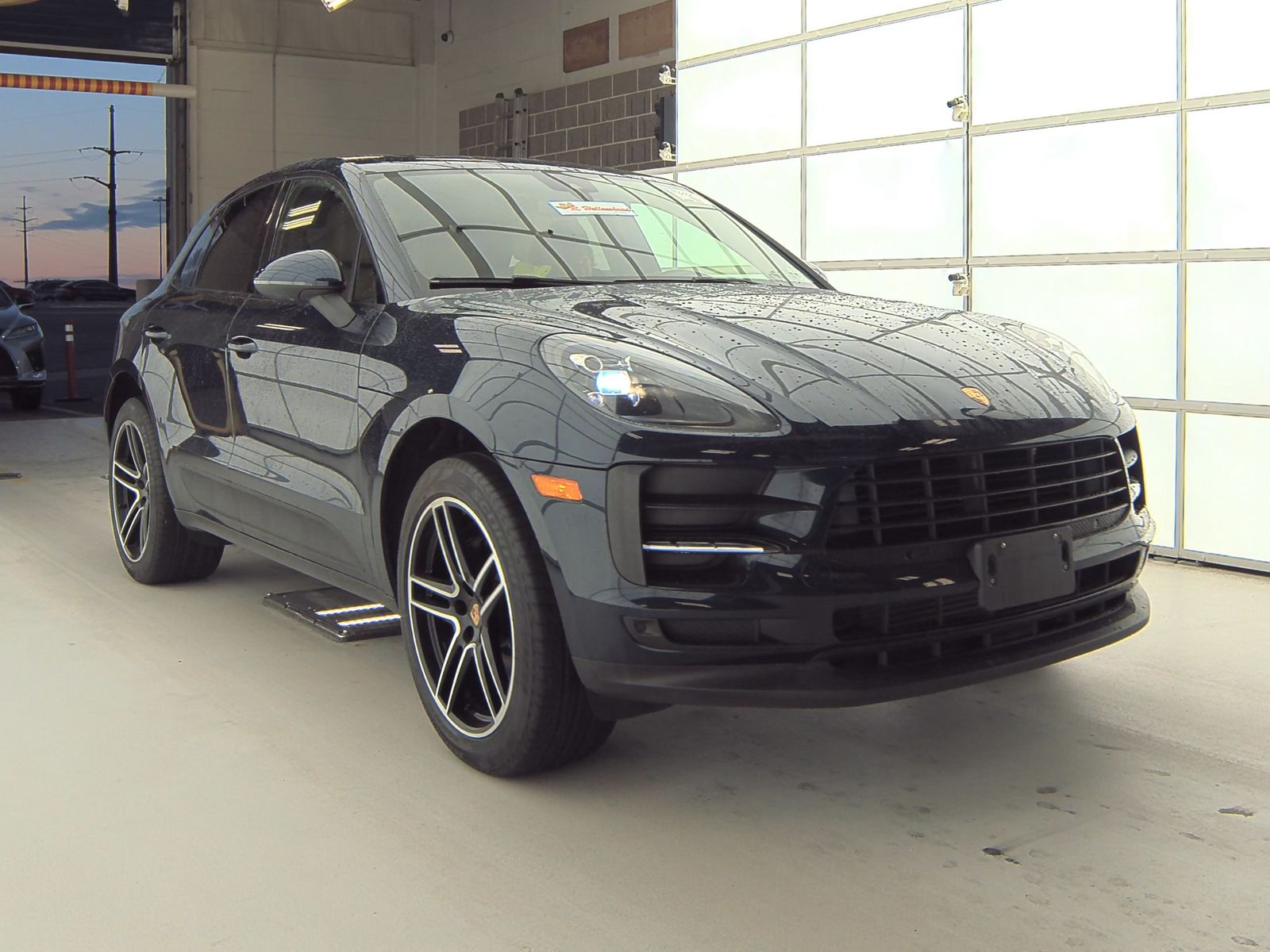 2019 Porsche Macan Base AWD