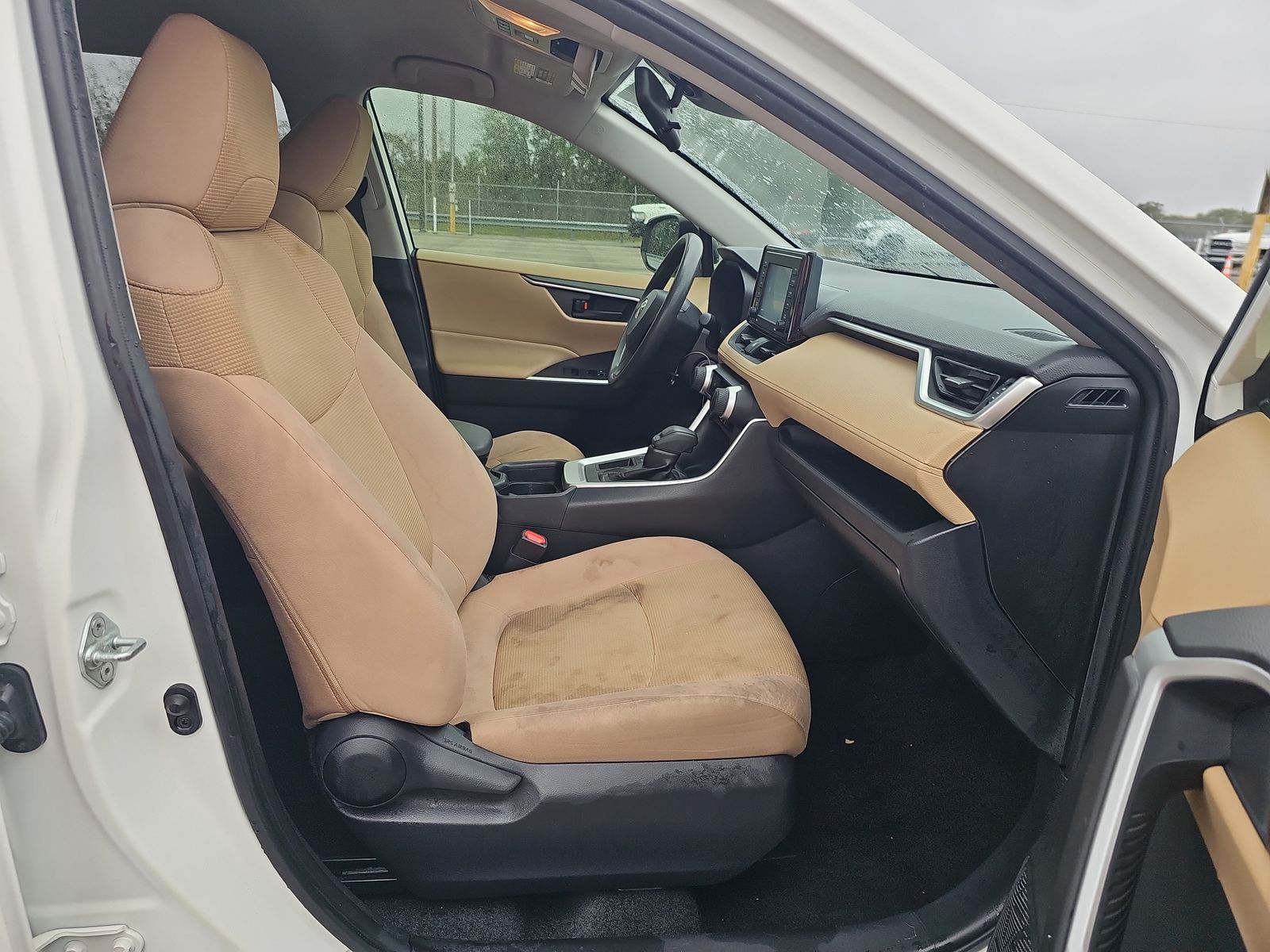 2020 Toyota RAV4 LE FWD